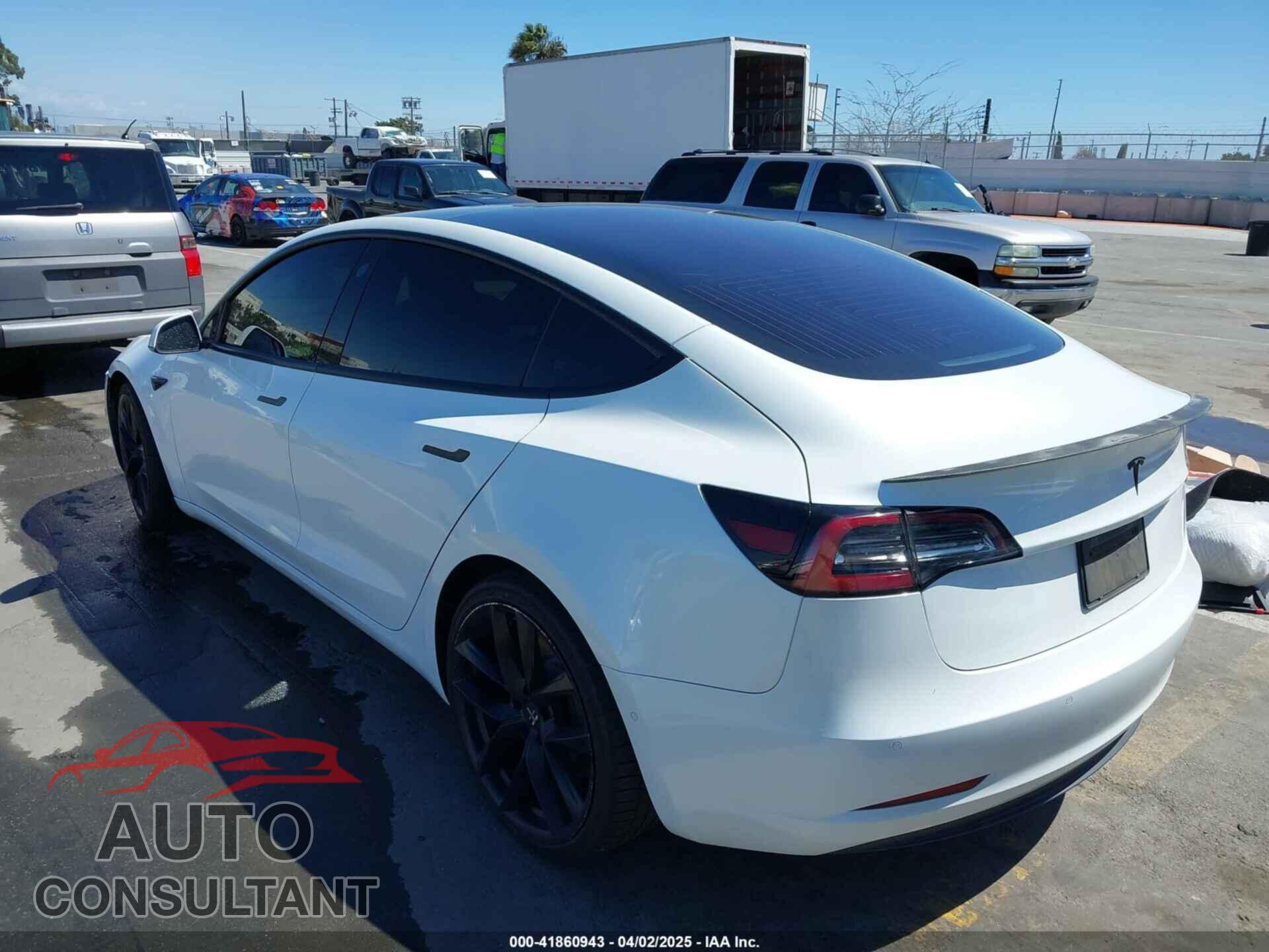 TESLA MODEL 3 2019 - 5YJ3E1EA5KF327181
