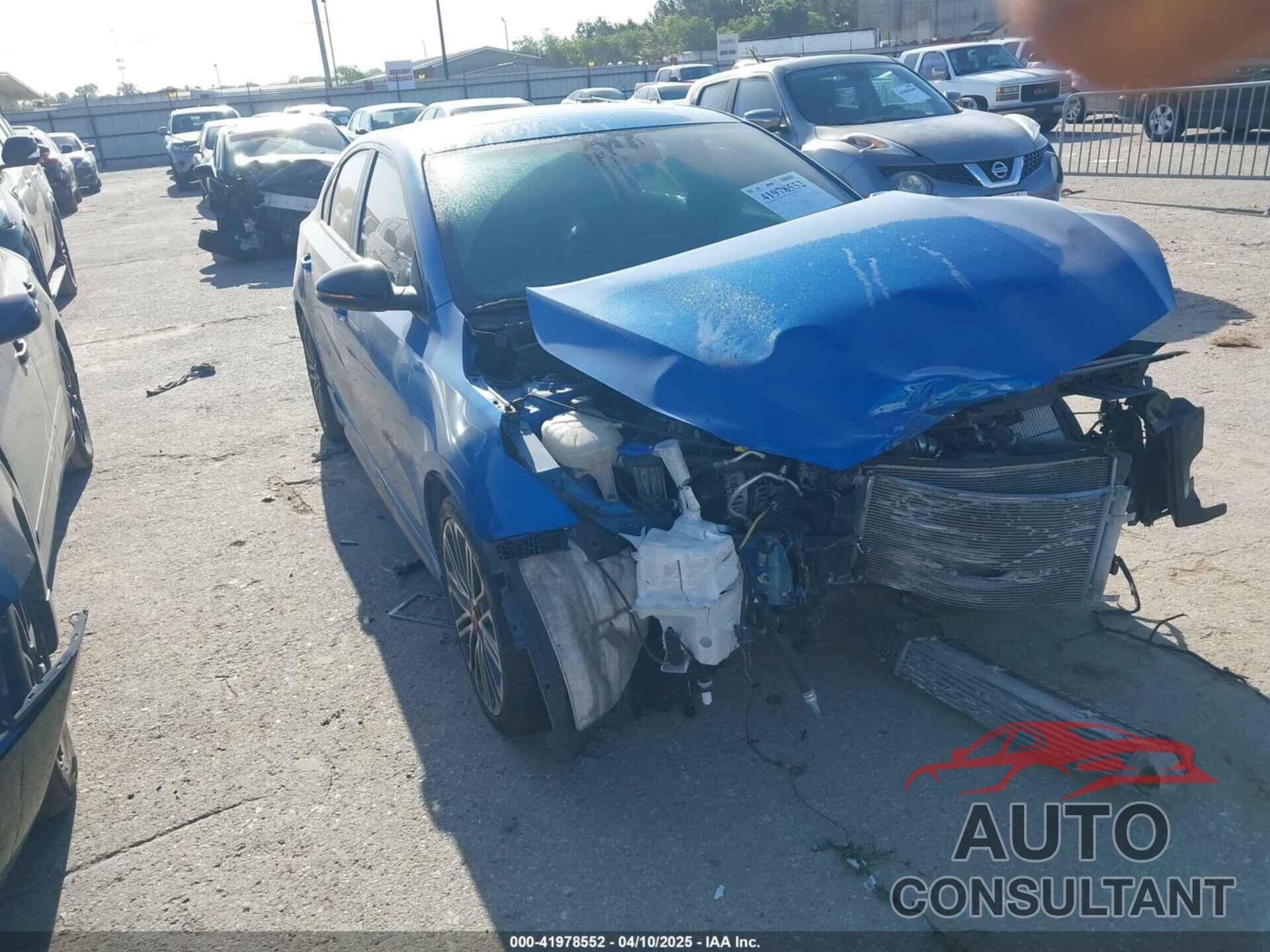 KIA FORTE 2023 - 3KPF44AC0PE593293
