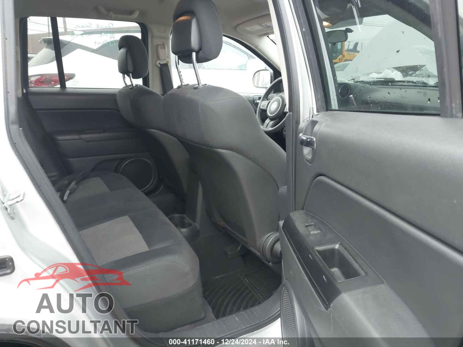 JEEP COMPASS 2011 - 1J4NF1FB7BD215528