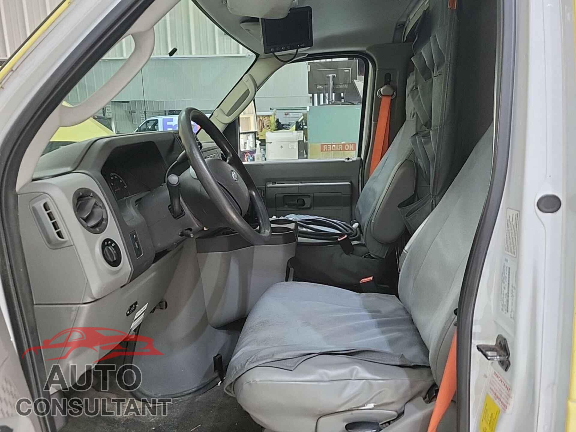 FORD E-450 CUTAWAY 2018 - 1FDXE4FS5JDC31448