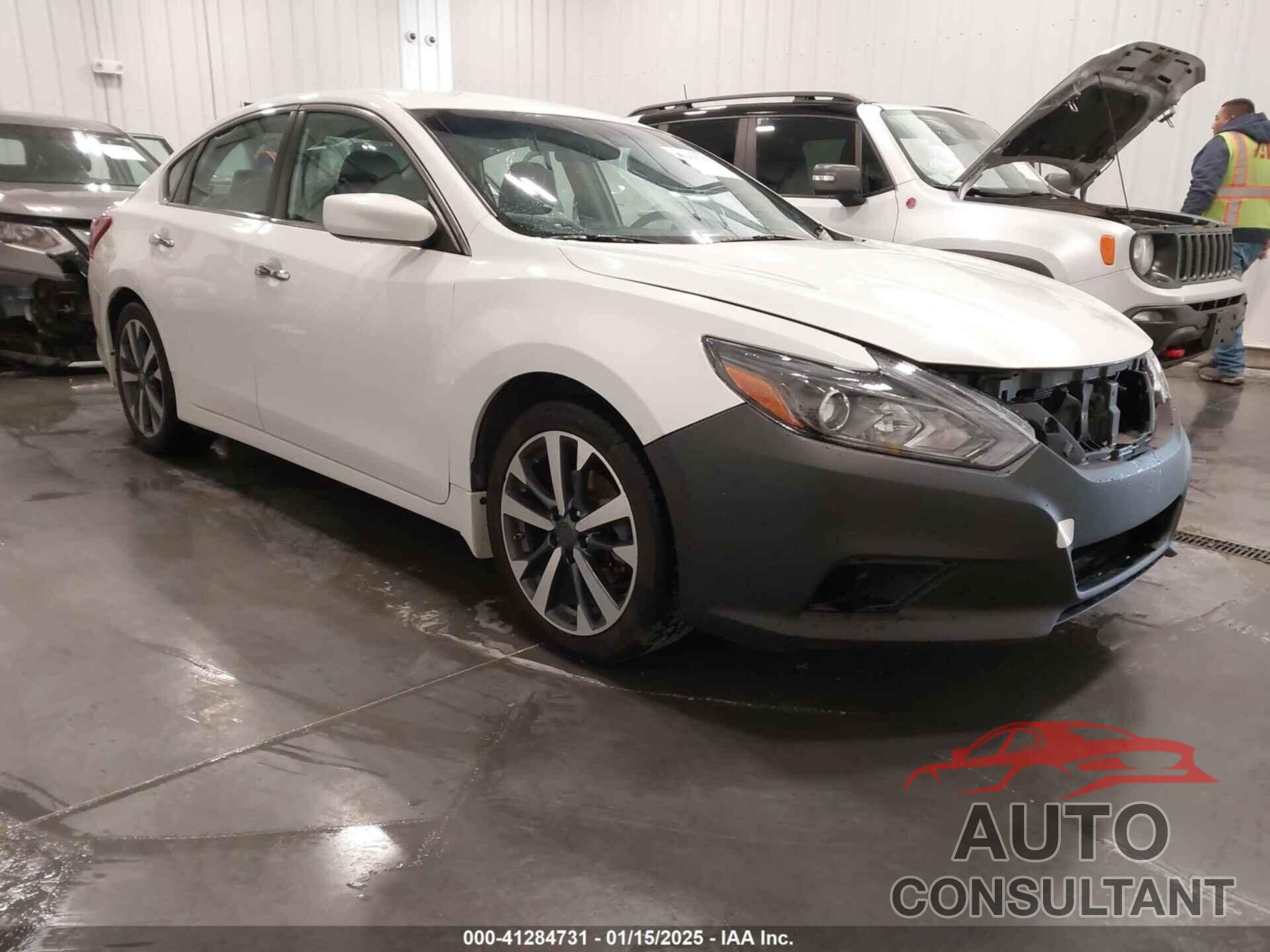 NISSAN ALTIMA 2017 - 1N4AL3AP5HC265540