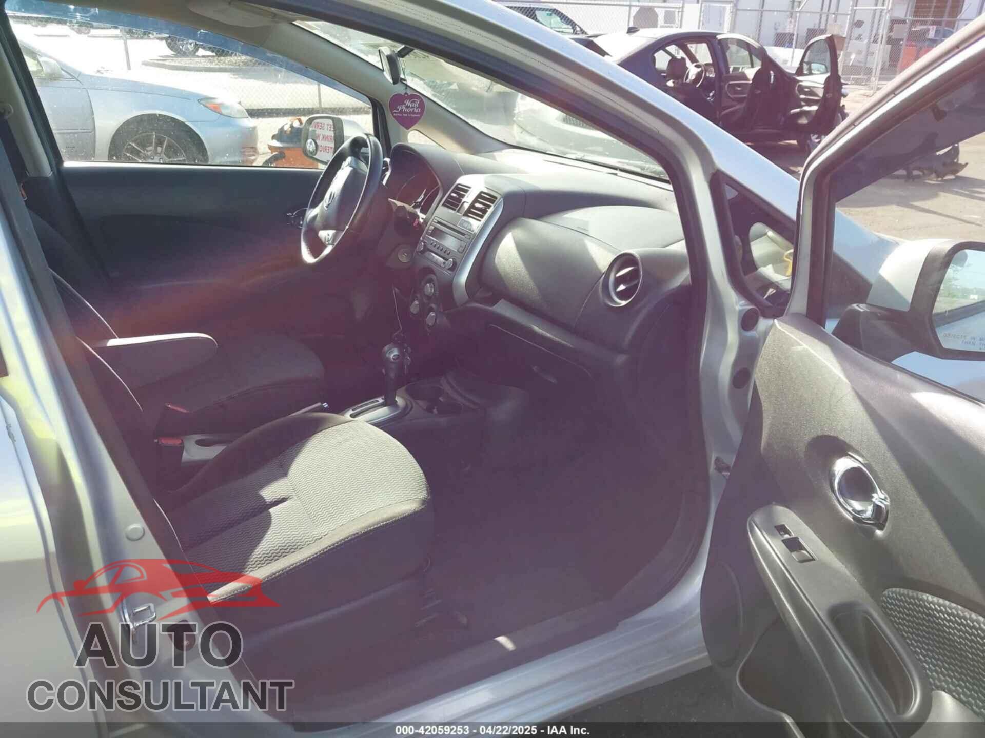 NISSAN VERSA NOTE 2014 - 3N1CE2CP2EL360824