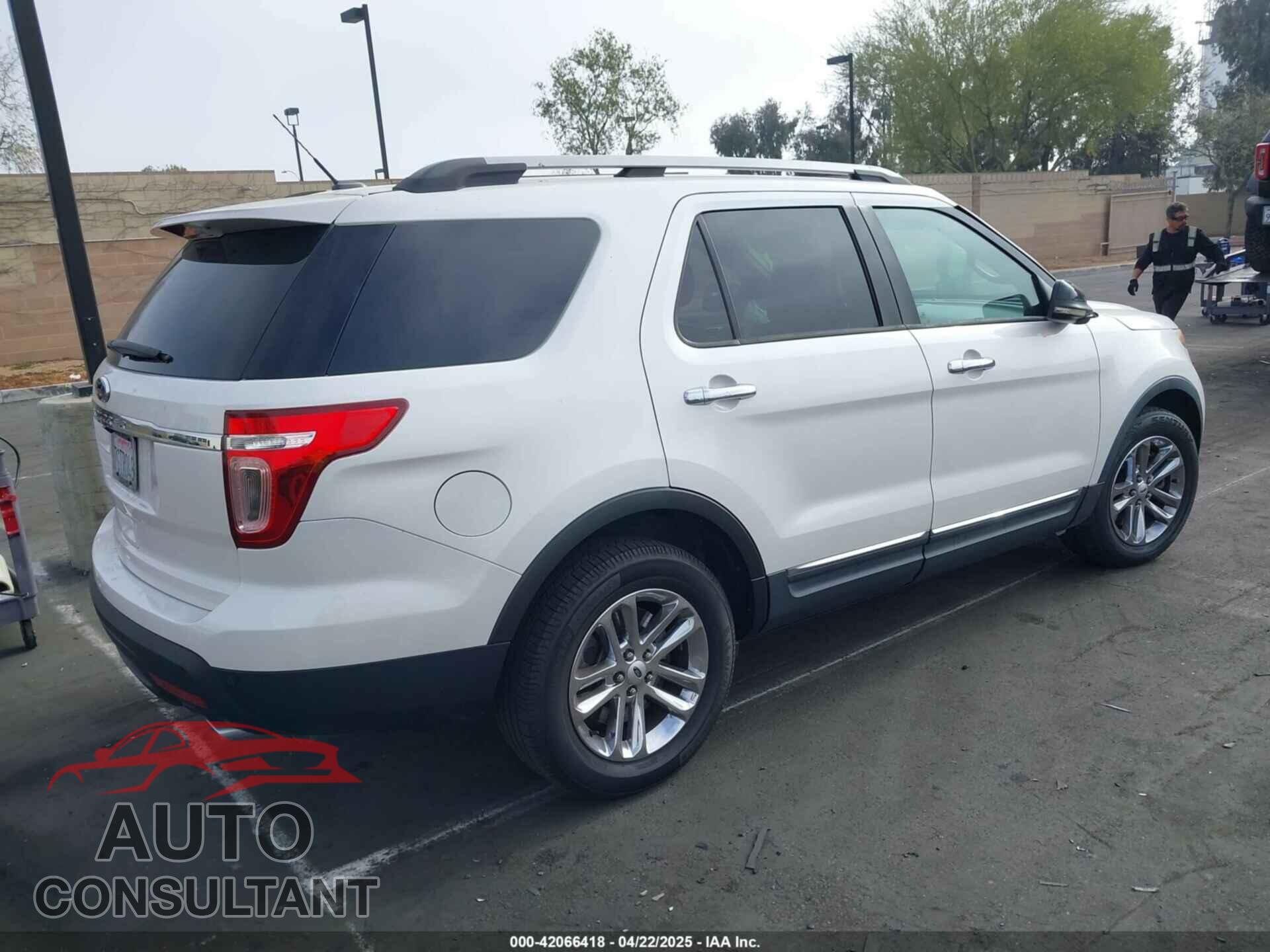 FORD EXPLORER 2015 - 1FM5K7D84FGA55152