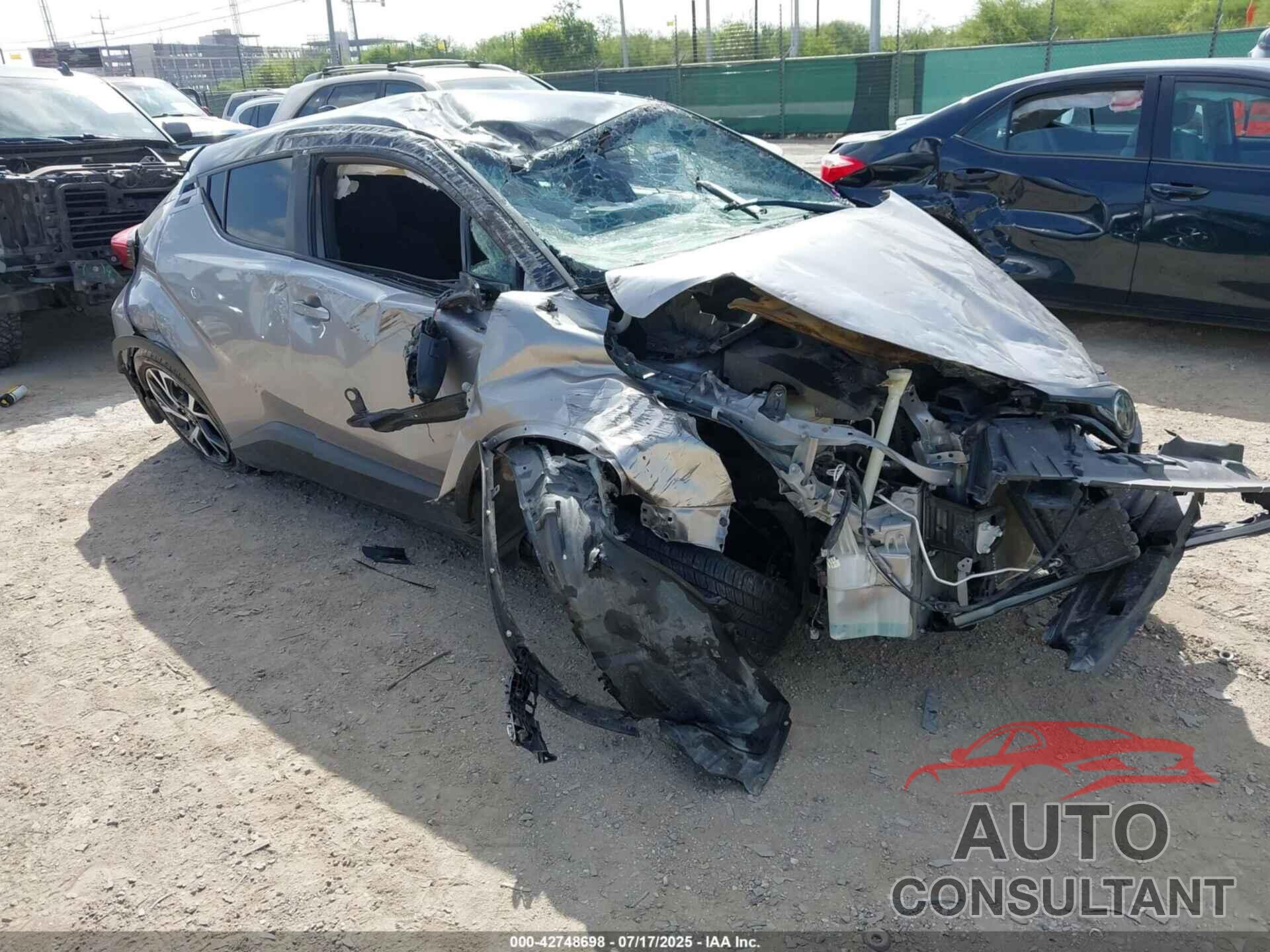 TOYOTA C-HR 2019 - JTNKHMBX5K1016478