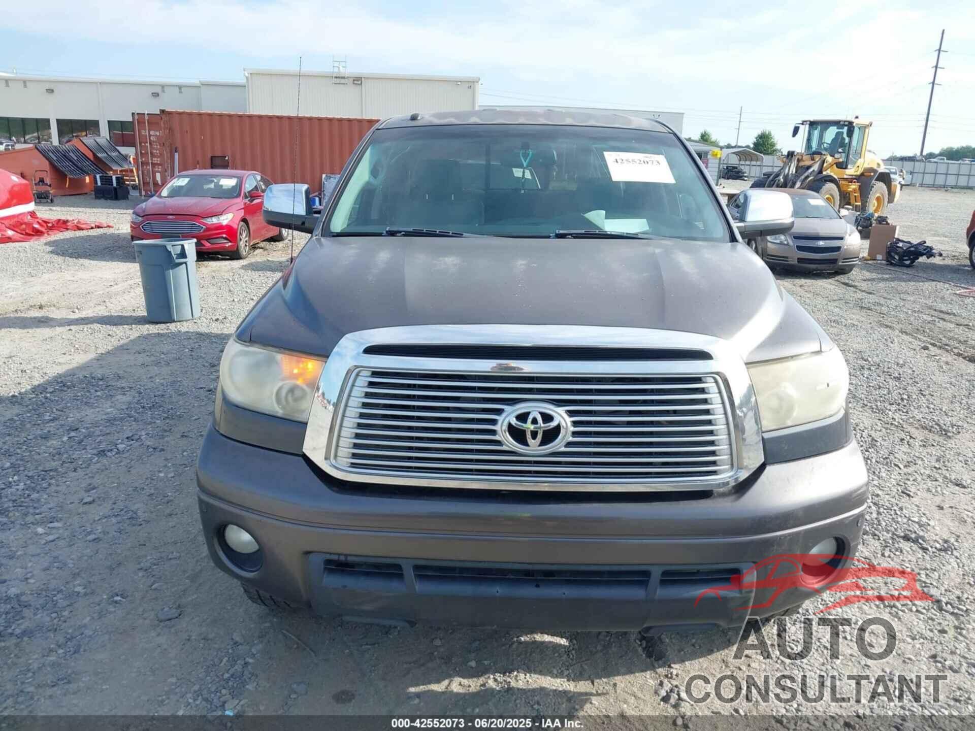 TOYOTA TUNDRA 2011 - 5TFBY5F12BX205649