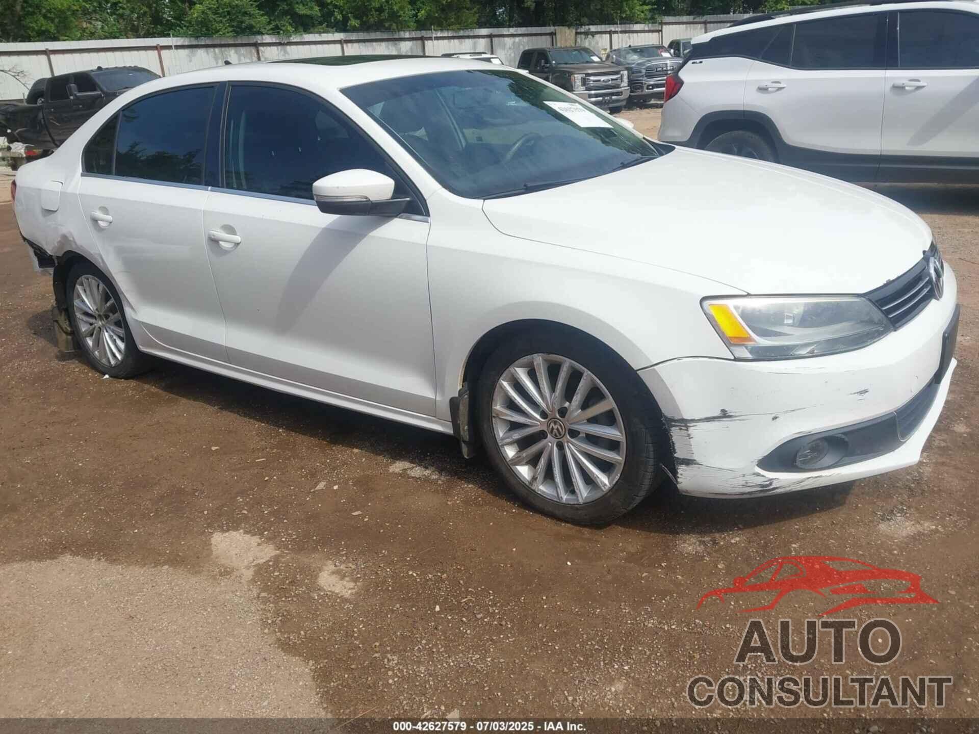 VOLKSWAGEN JETTA 2013 - 3VWLX7AJXDM366122
