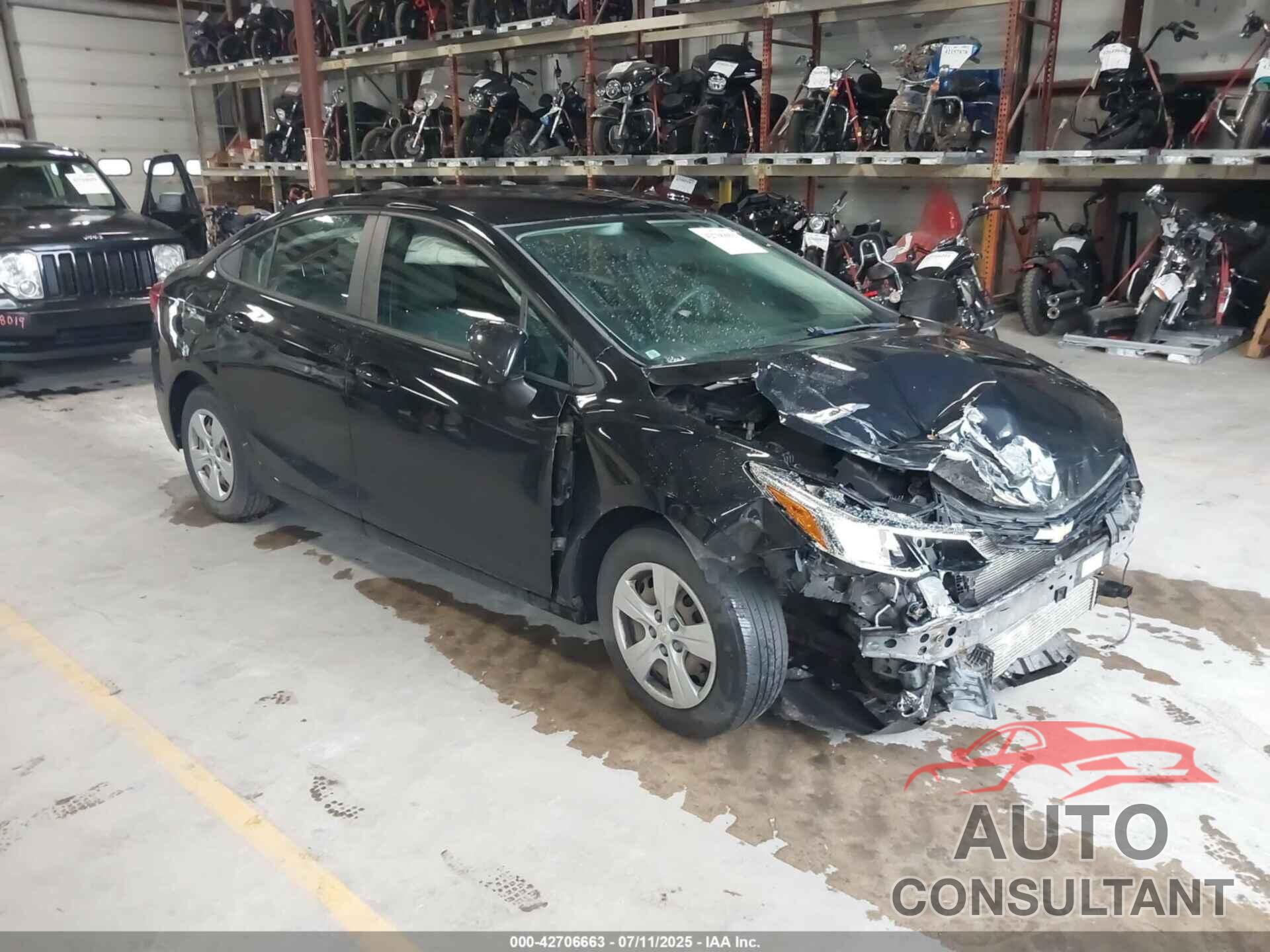 CHEVROLET CRUZE 2018 - 1G1BC5SM7J7218791
