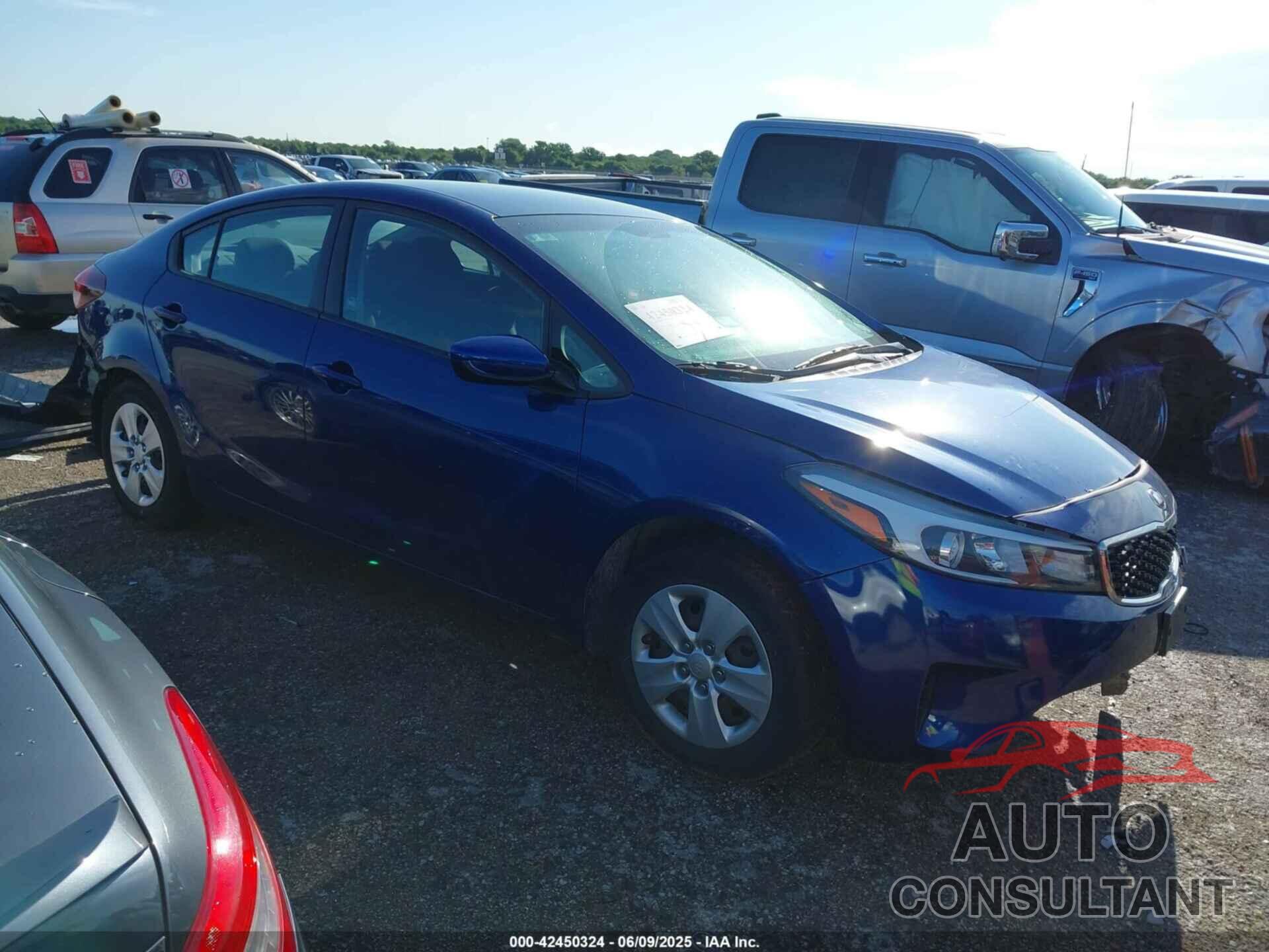 KIA FORTE 2018 - 3KPFK4A74JE180003