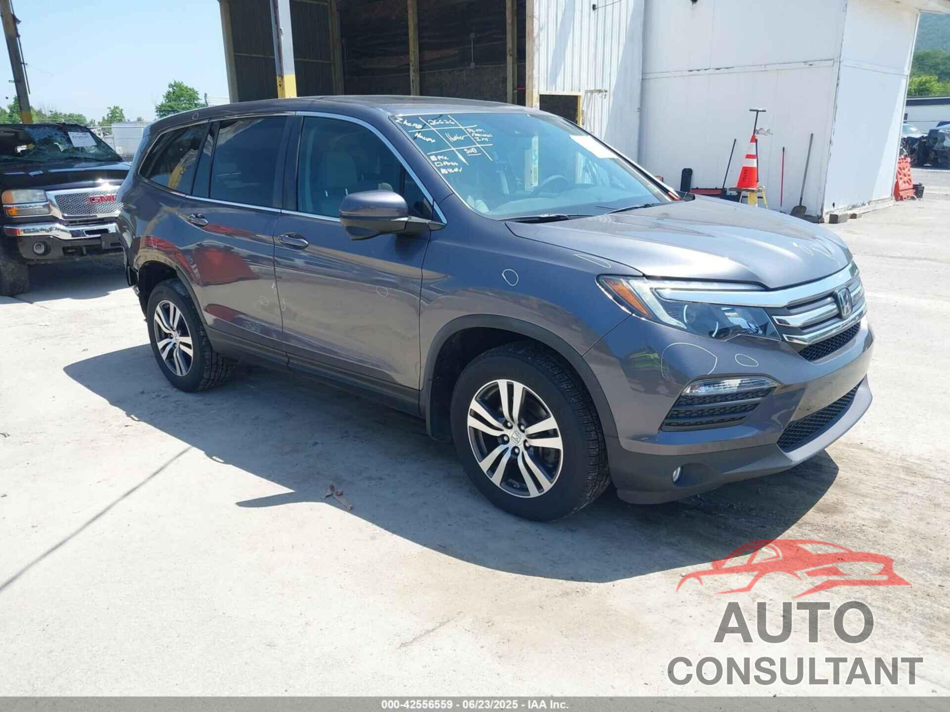 HONDA PILOT 2018 - 5FNYF6H68JB037653