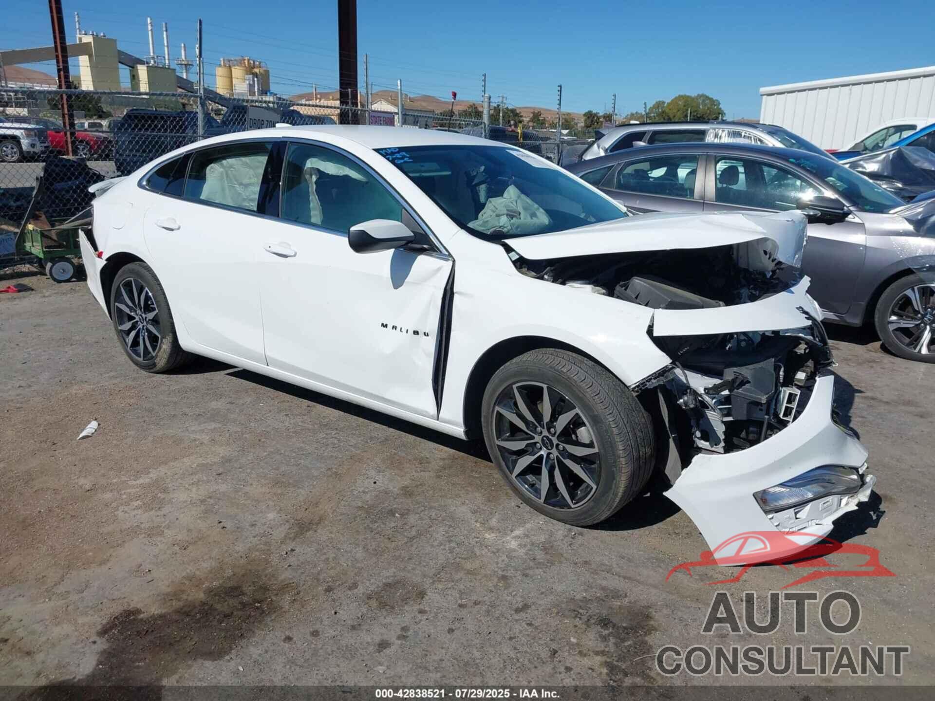 CHEVROLET MALIBU 2022 - 1G1ZG5ST5NF143191