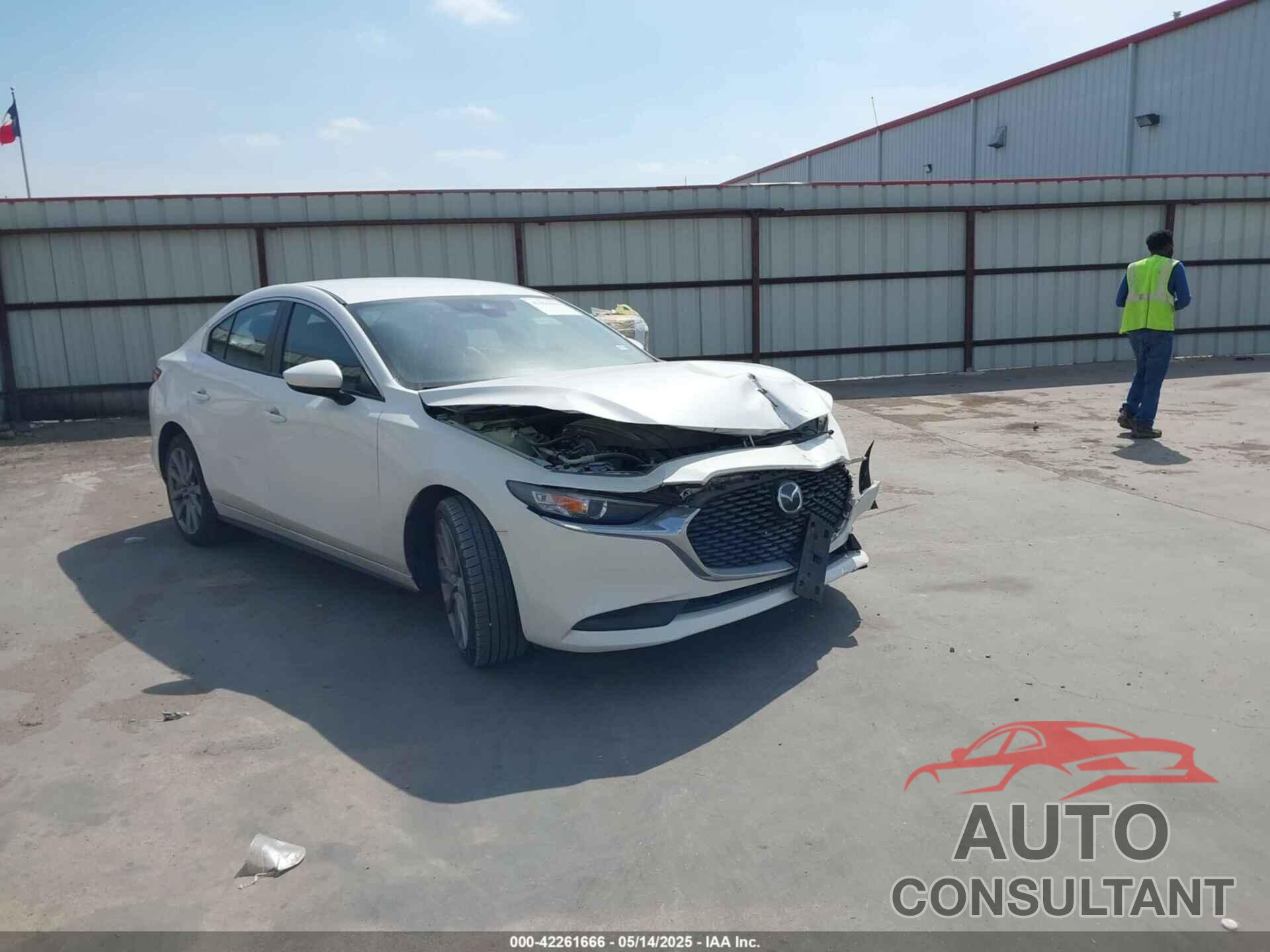 MAZDA MAZDA3 2021 - JM1BPABL0M1317620