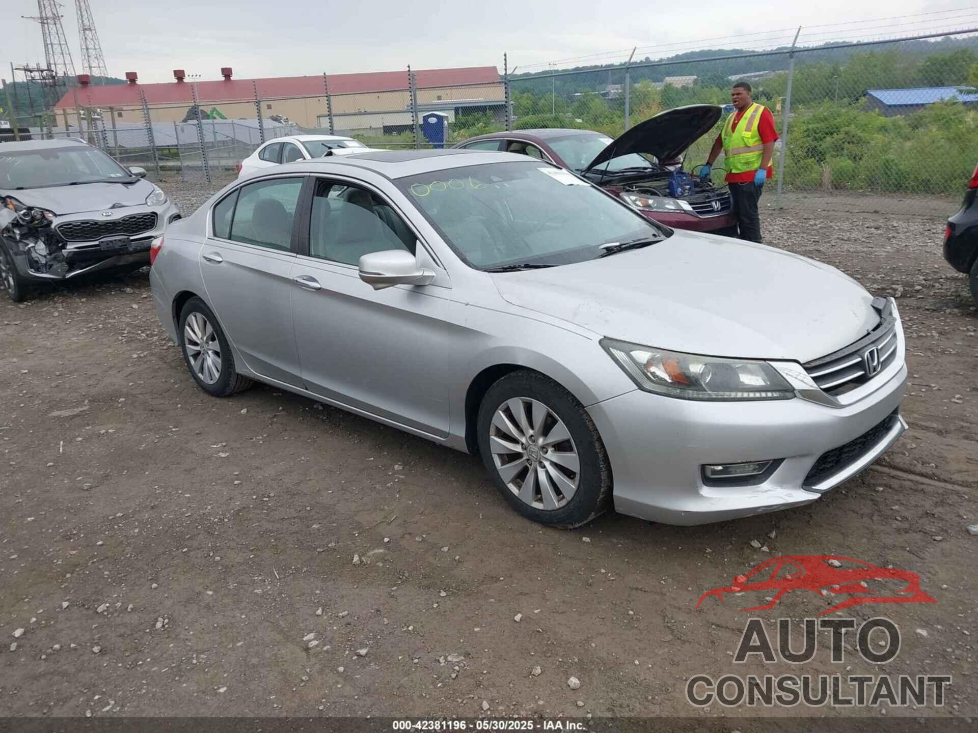 HONDA ACCORD 2013 - 1HGCR2F80DA050006