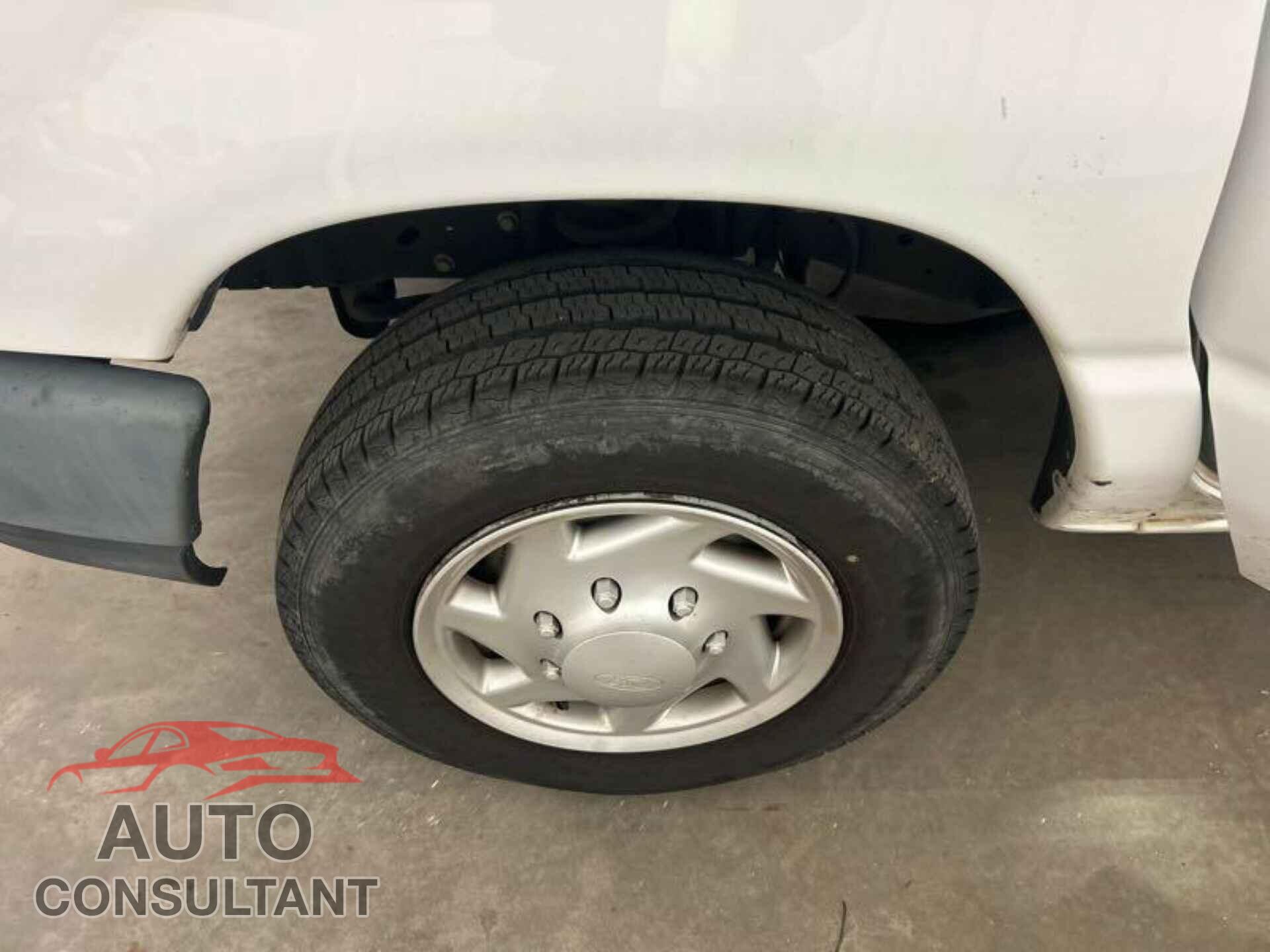 FORD E-150 2013 - 1FTNE1EW6DDB01357