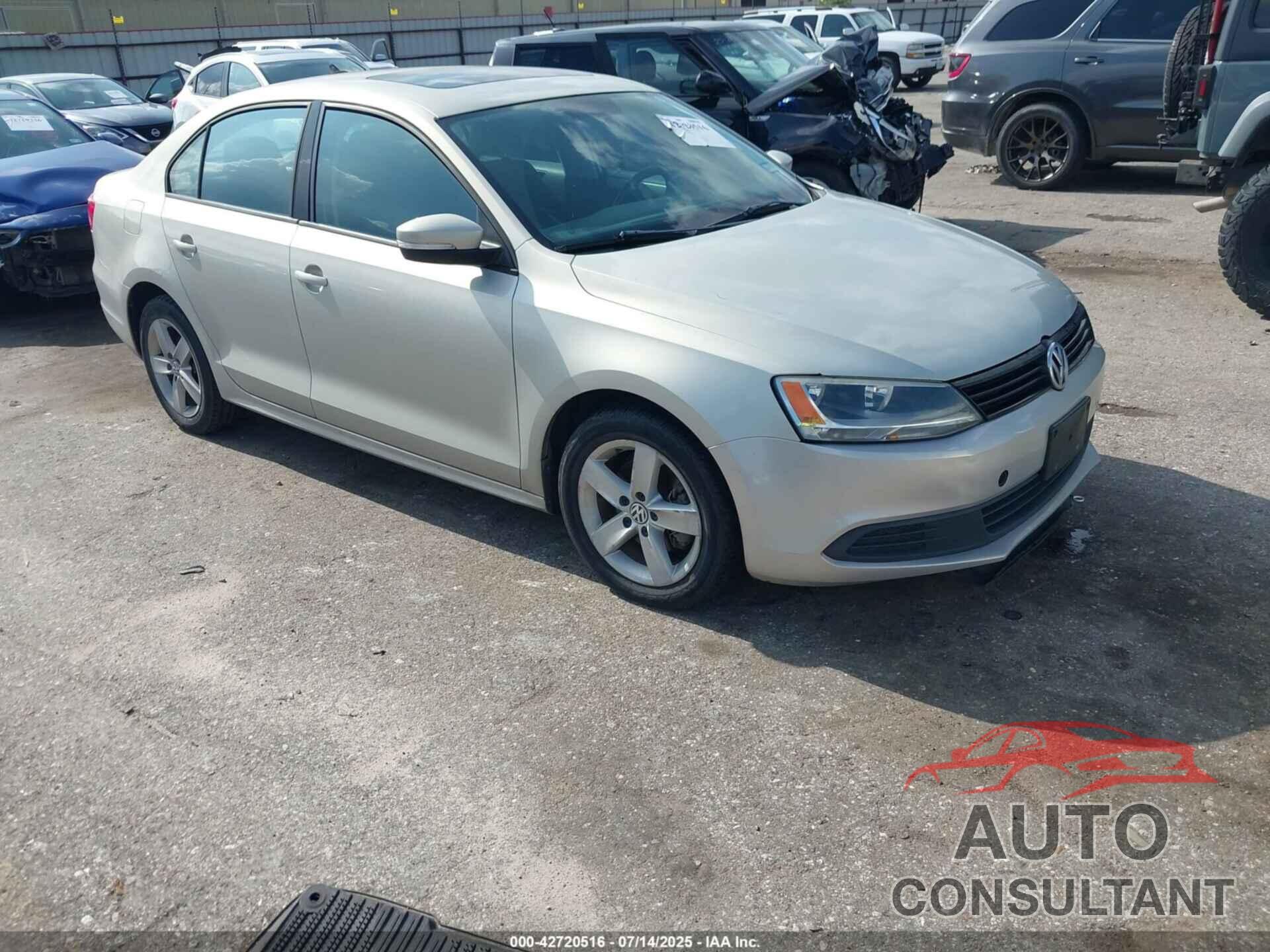 VOLKSWAGEN JETTA 2011 - 3VWLL7AJ2BM091466