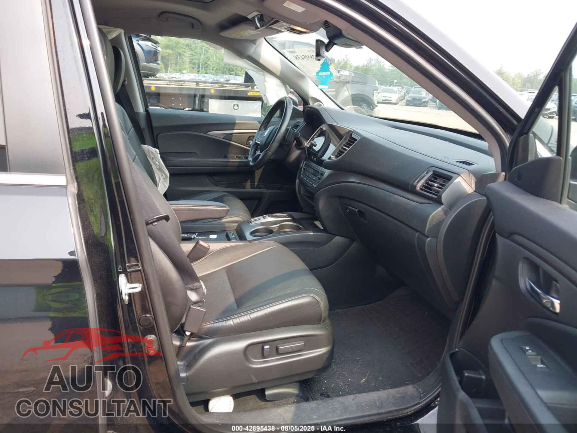 HONDA PILOT 2021 - 5FNYF6H27MB069544