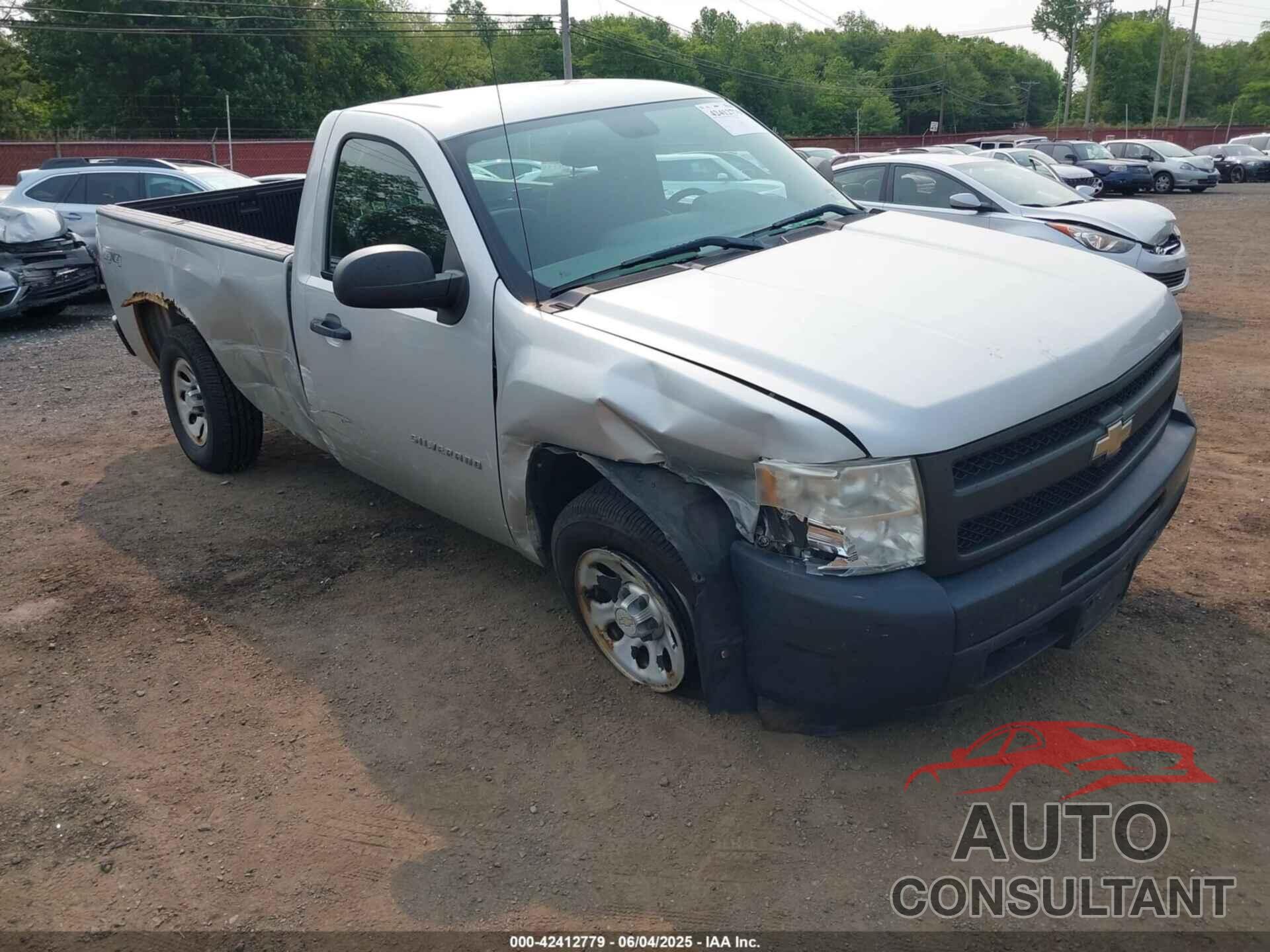 CHEVROLET SILVERADO 1500 2011 - 1GCNKPEA0BZ381549