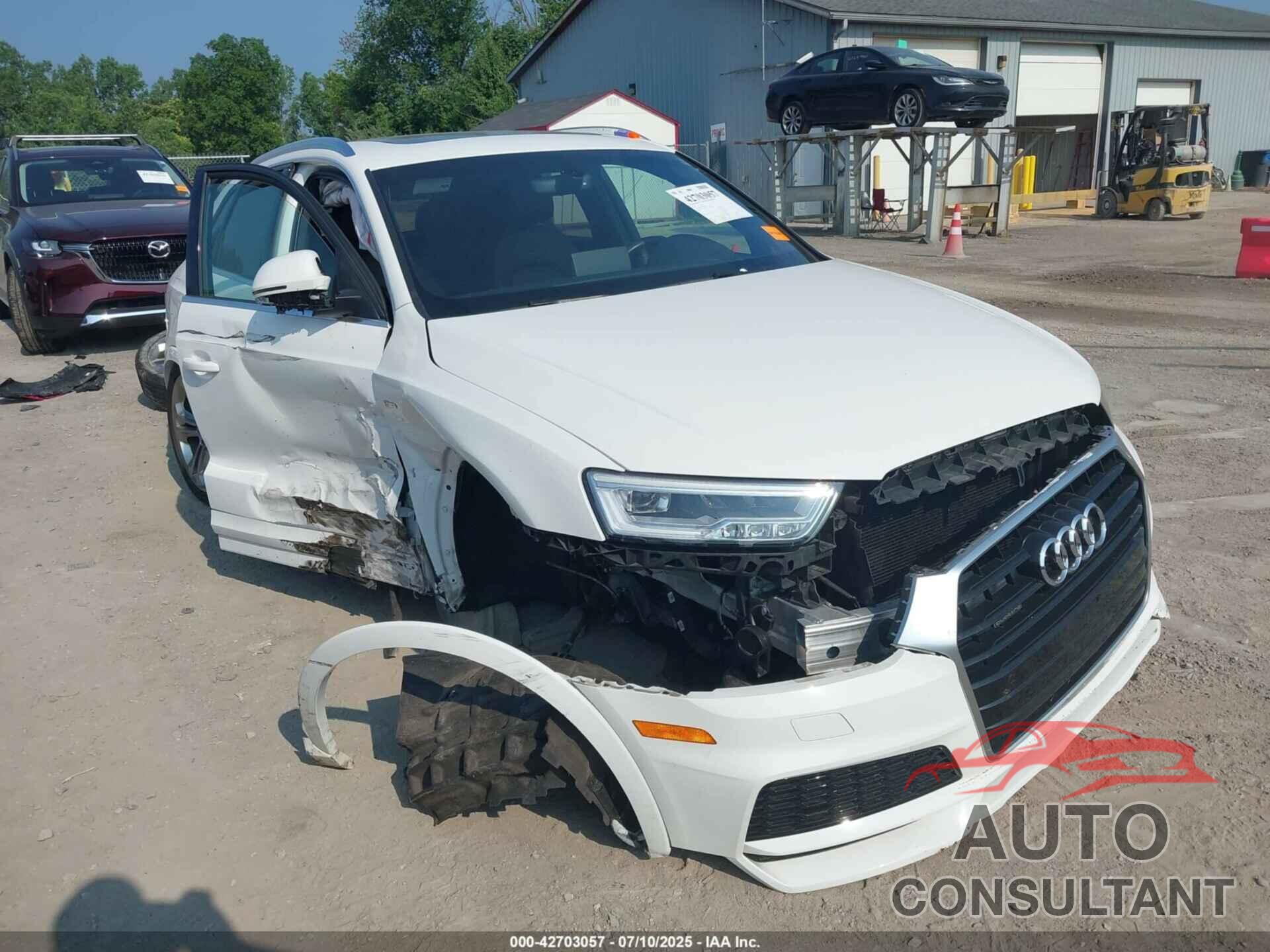 AUDI Q3 2018 - WA1JCCFS5JR030088