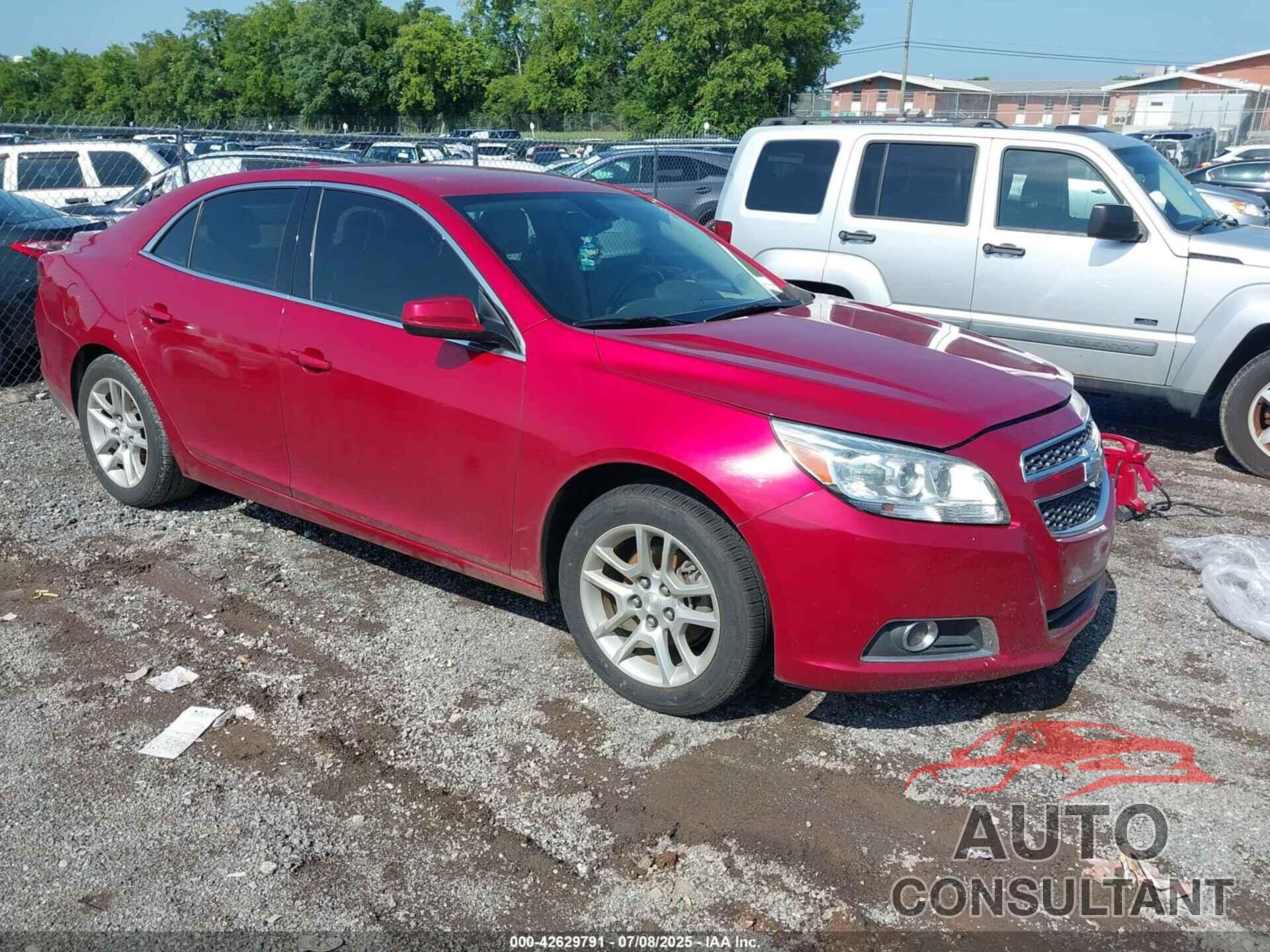 CHEVROLET MALIBU 2013 - 1G11F5RR6DF100424