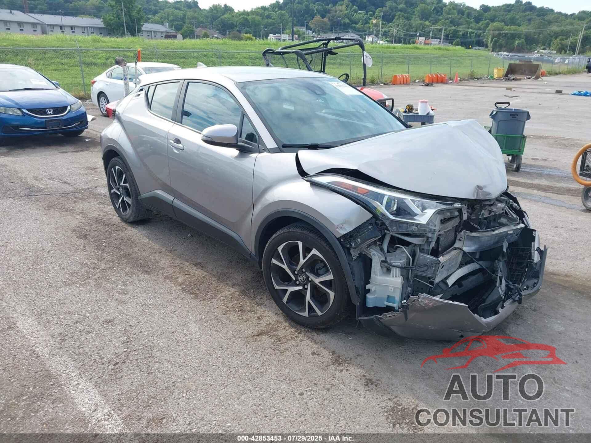 TOYOTA C-HR 2018 - NMTKHMBX5JR015805