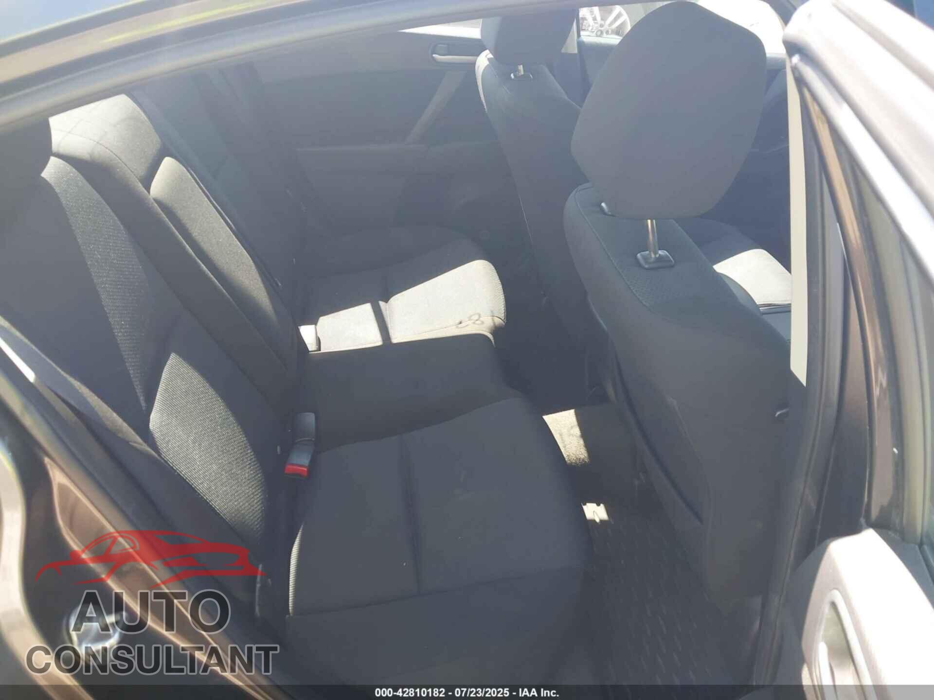 MAZDA MAZDA3 2011 - JM1BL1VG2B1363375