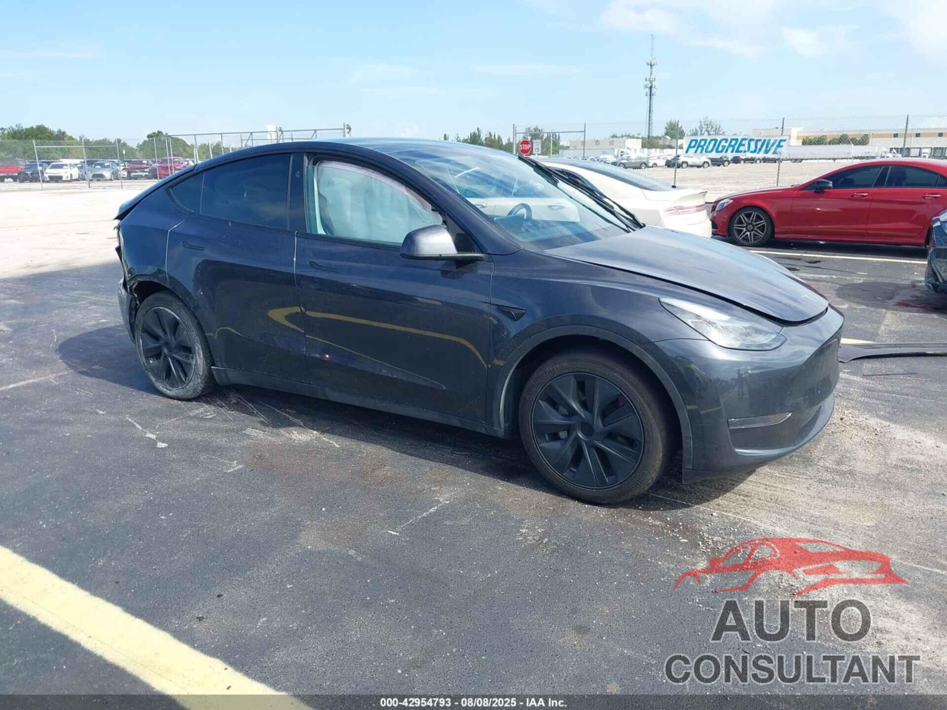 TESLA MODEL Y 2024 - 7SAYGDED7RF113057