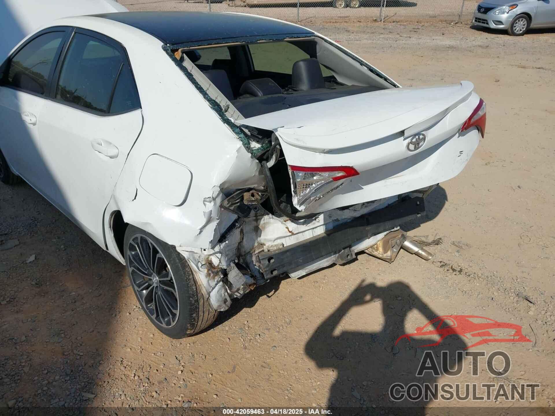 TOYOTA COROLLA 2015 - 5YFBURHE4FP278884