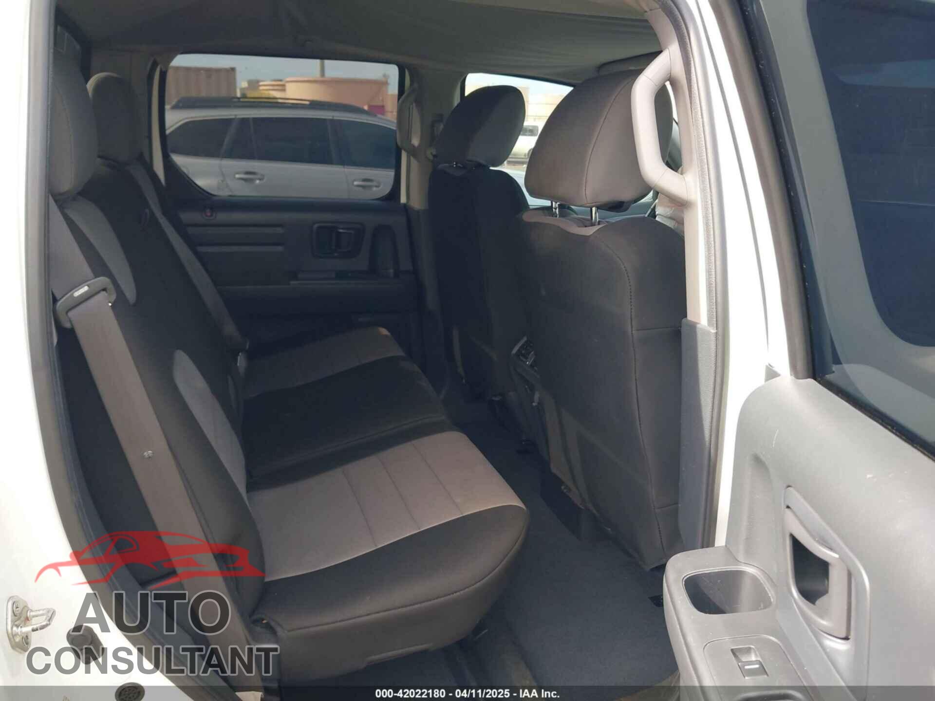 HONDA RIDGELINE 2013 - 5FPYK1F77DB017657