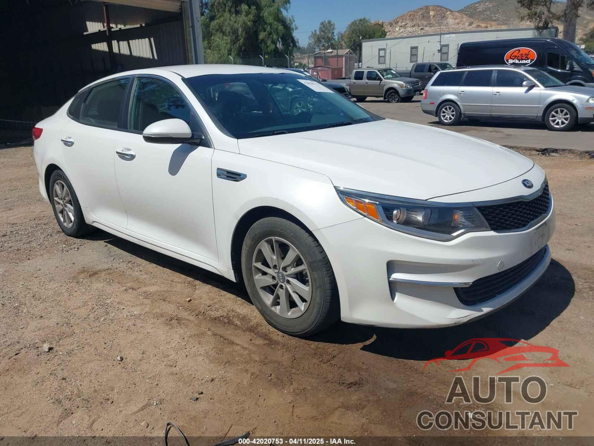 KIA OPTIMA 2018 - KNAGT4L39J5199134