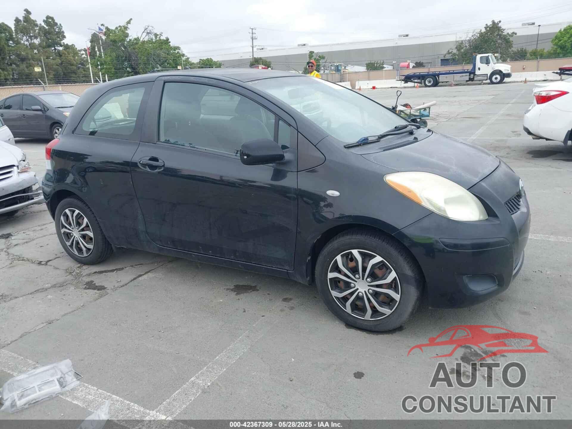 TOYOTA YARIS 2009 - JTDJT903X95261369