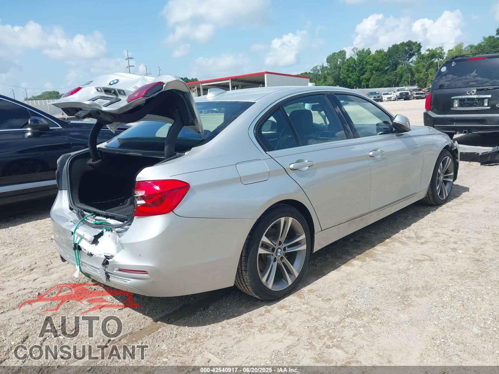 BMW 330I 2017 - WBA8B9G33HNU53879