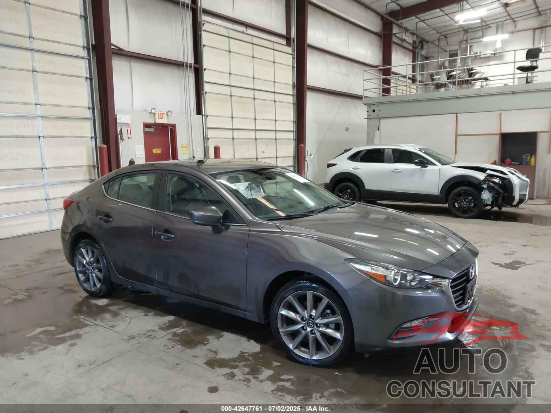 MAZDA MAZDA3 2018 - 3MZBN1V38JM215236