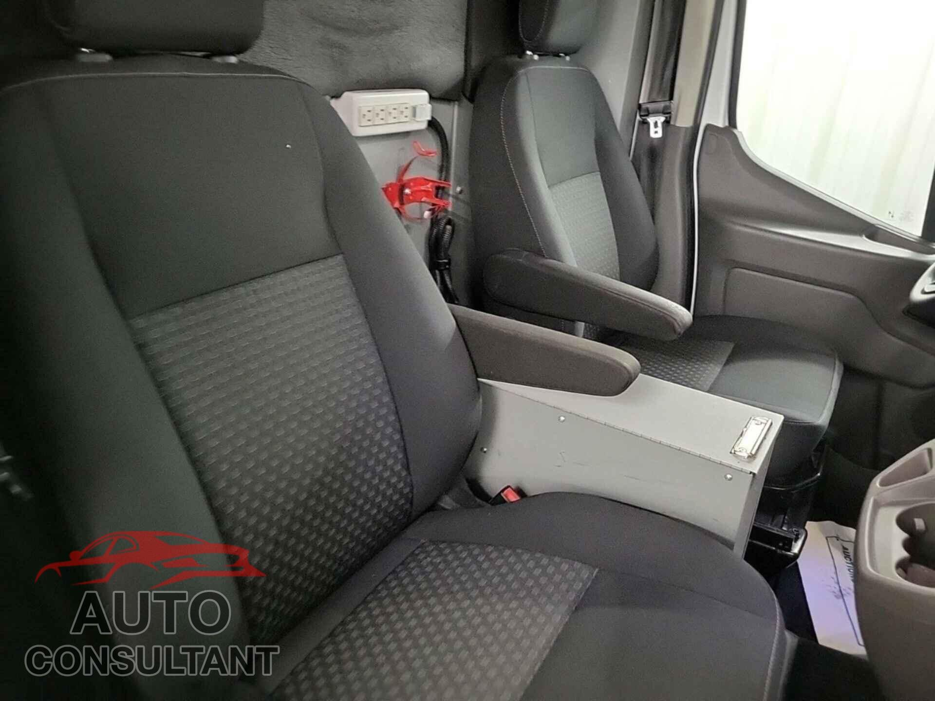 FORD TRANSIT 2021 - 1FTBR2CG0MKB03044