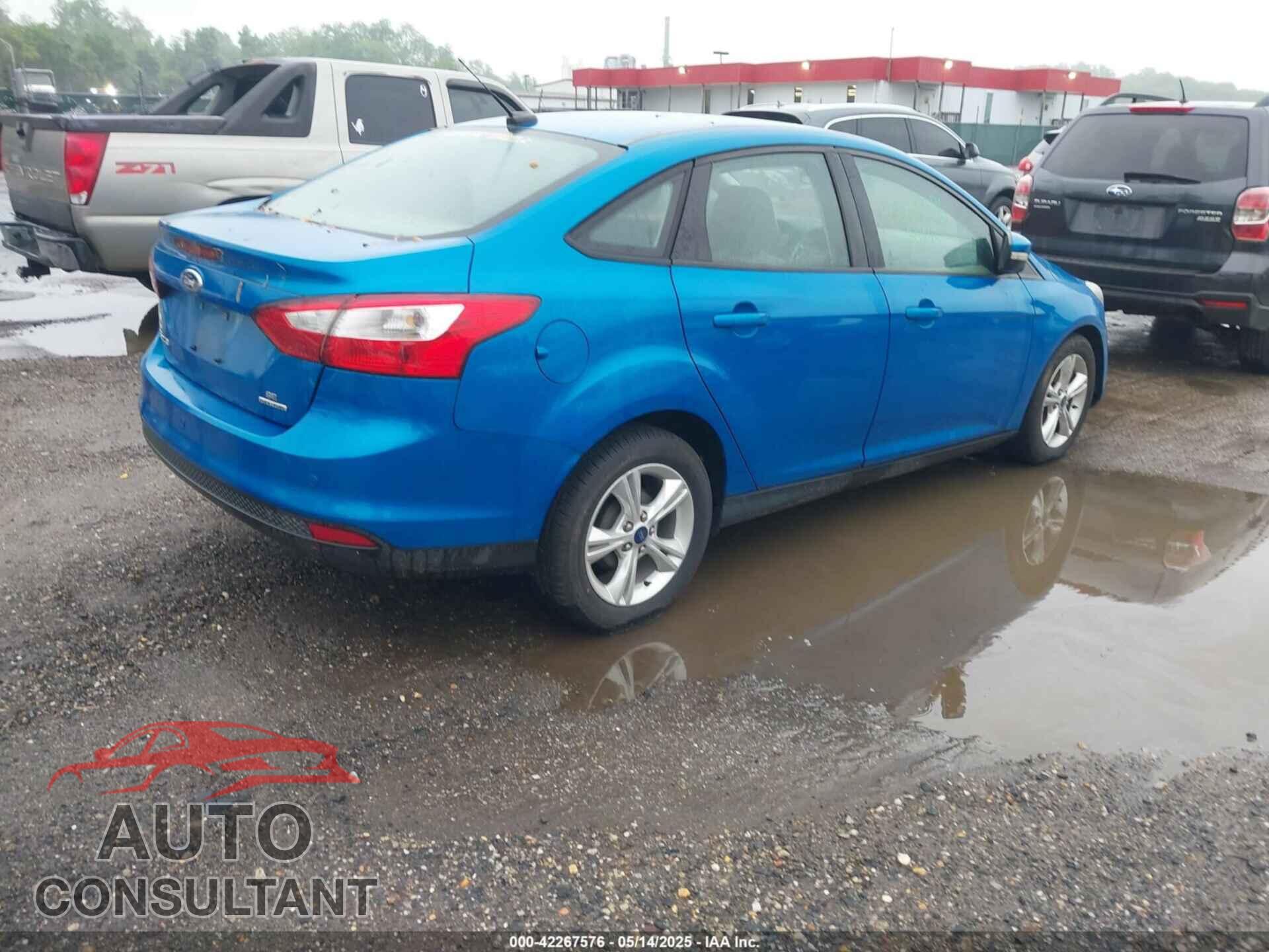 FORD FOCUS 2014 - 1FADP3F24EL379135
