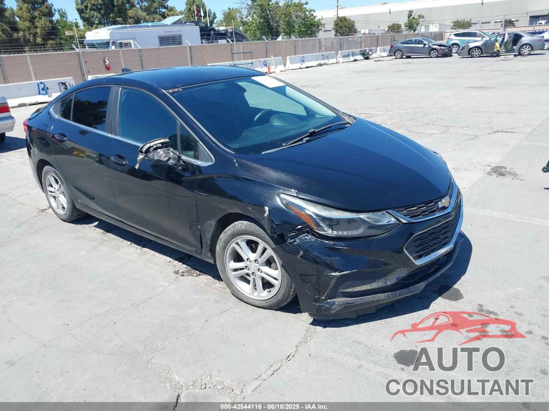 CHEVROLET CRUZE 2017 - 1G1BE5SM9H7231823