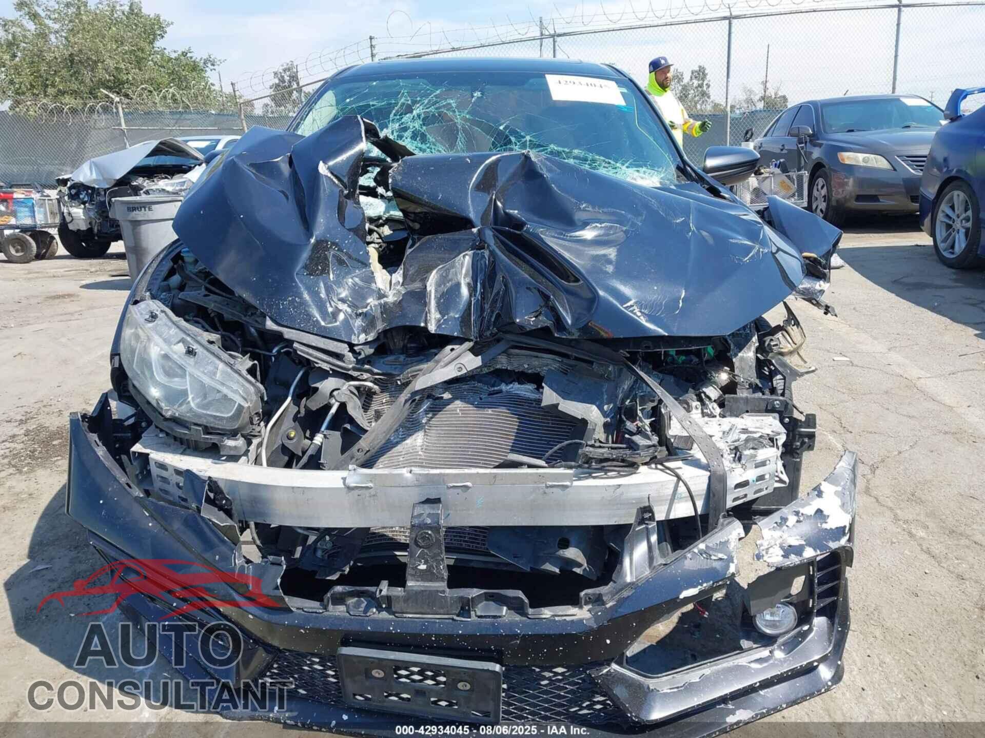 HONDA CIVIC 2017 - 2HGFC2F73HH514841