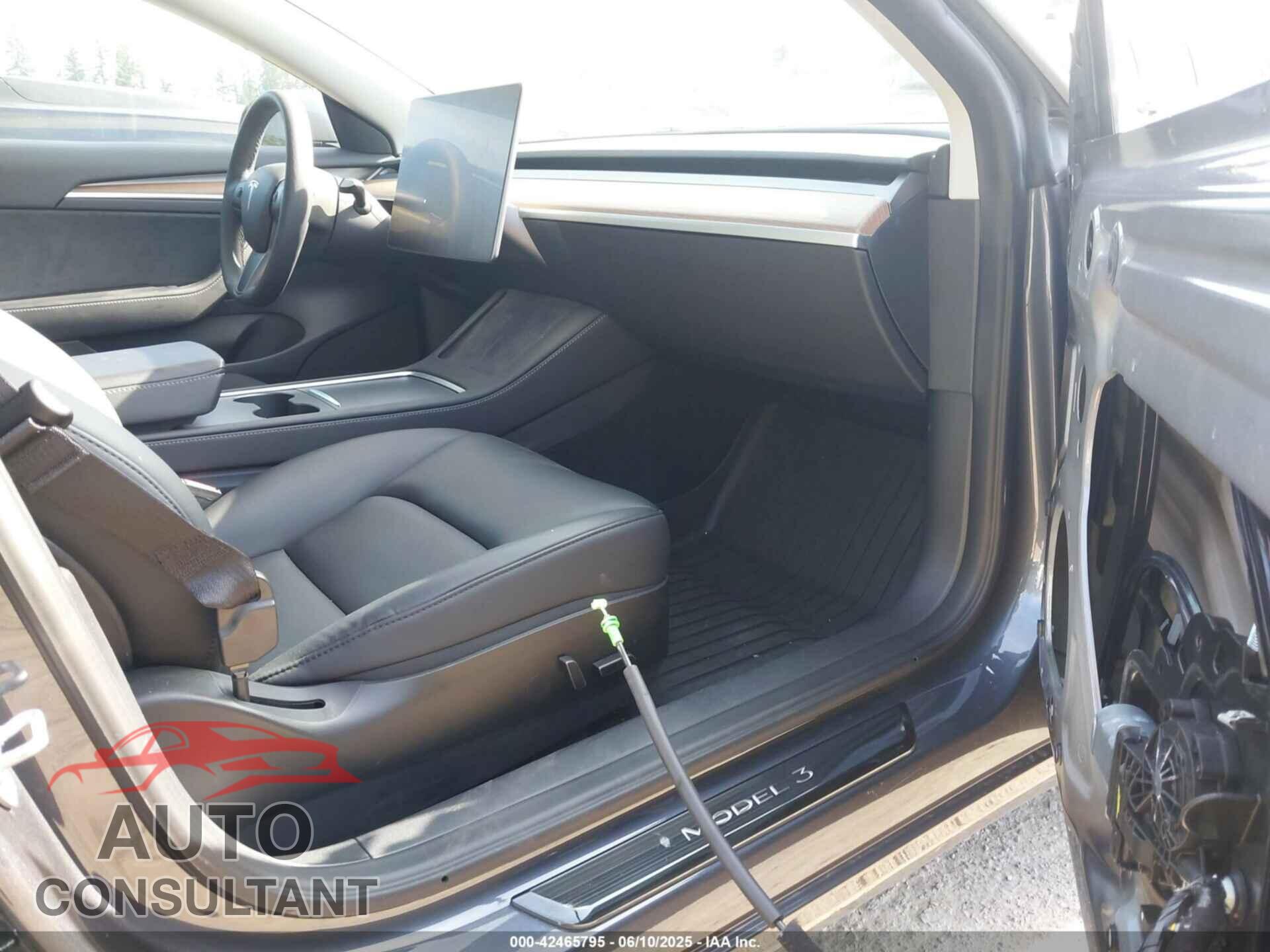 TESLA MODEL 3 2023 - 5YJ3E1EA5PF656325