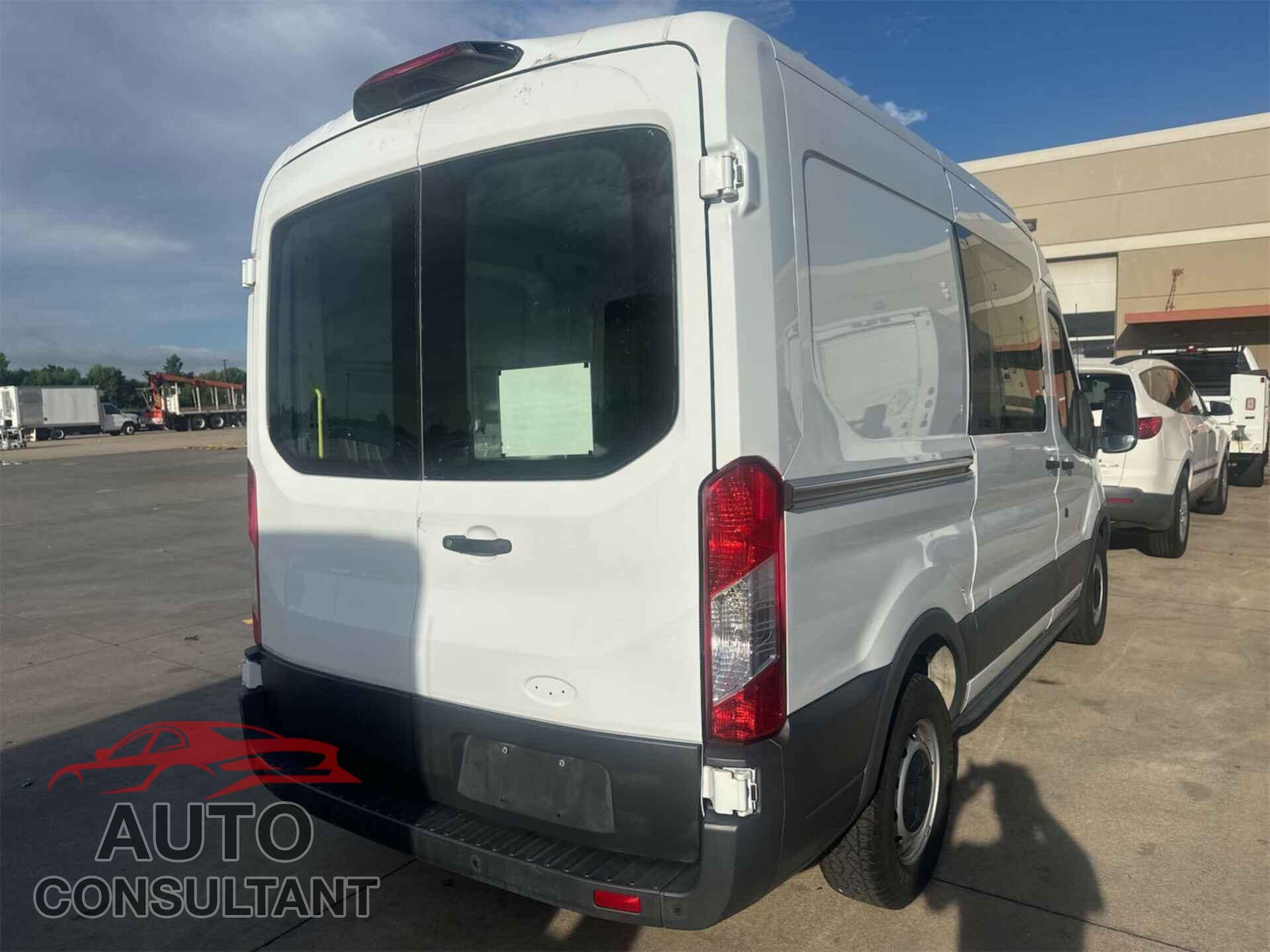 FORD TRANSIT 2018 - 1FTYE1CM8JKB47665