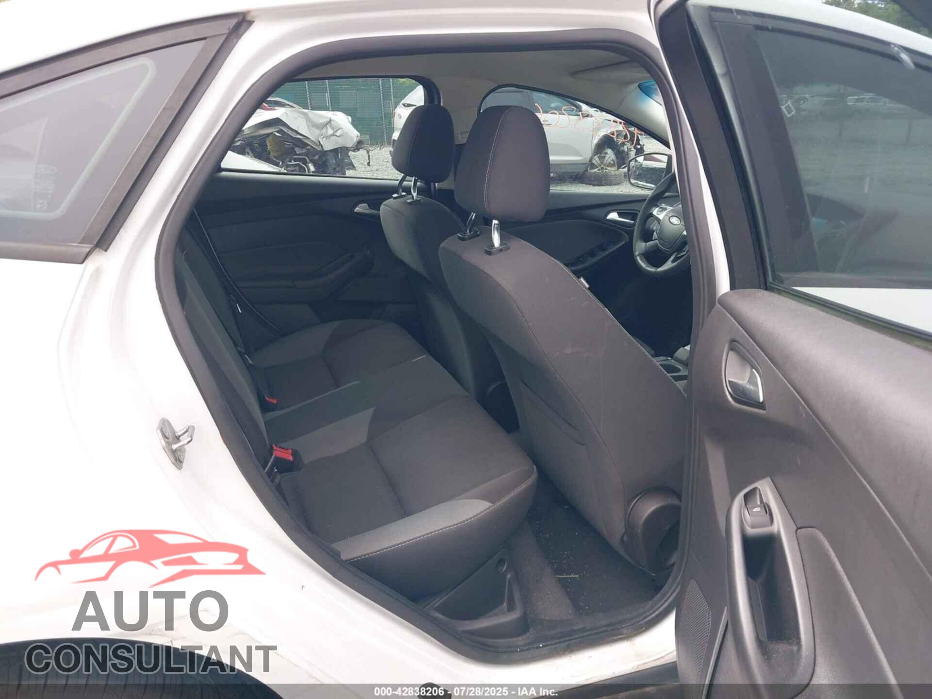 FORD FOCUS 2012 - 1FAHP3F27CL205509