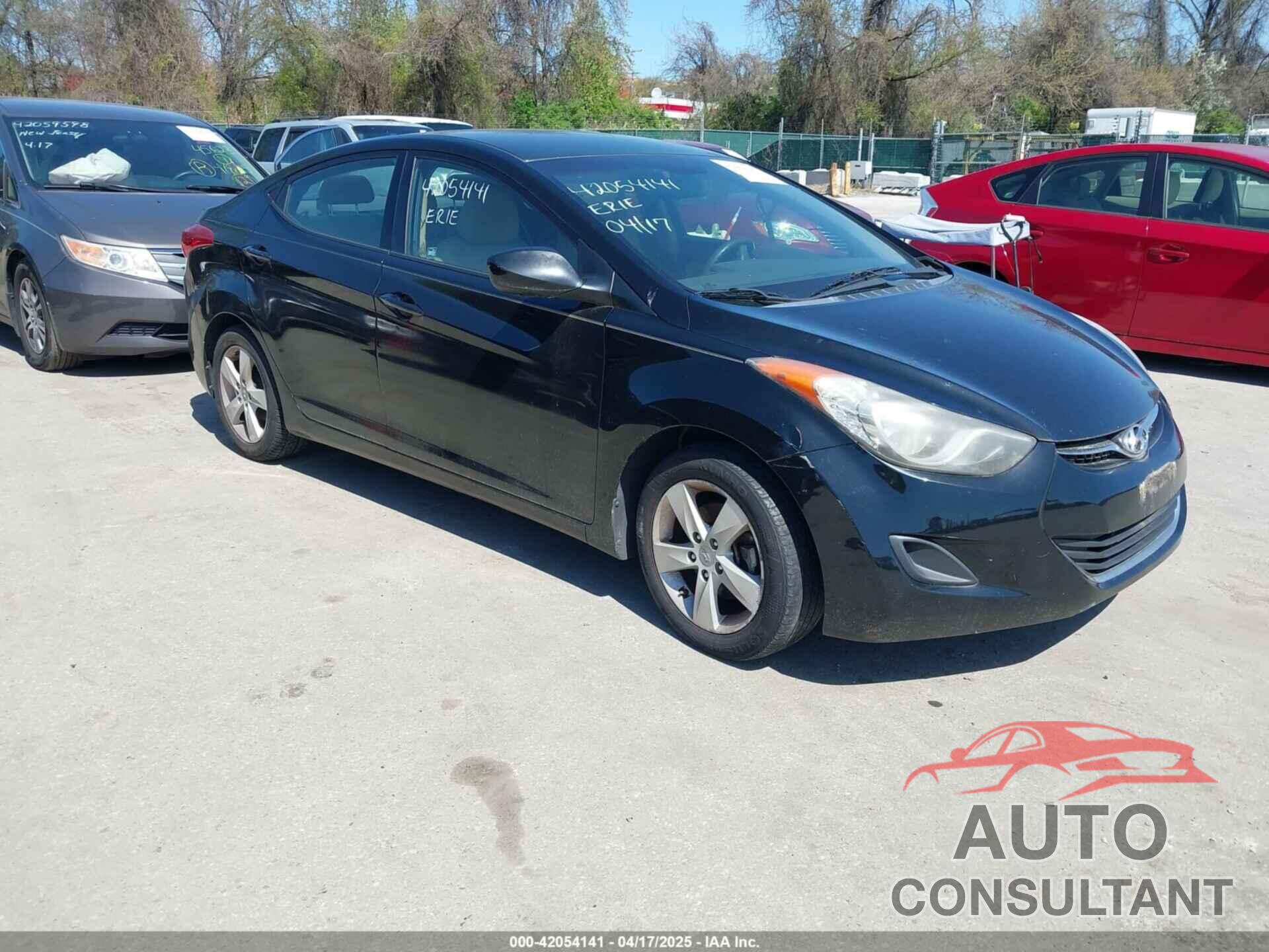 HYUNDAI ELANTRA 2013 - KMHDH4AE6DU928322