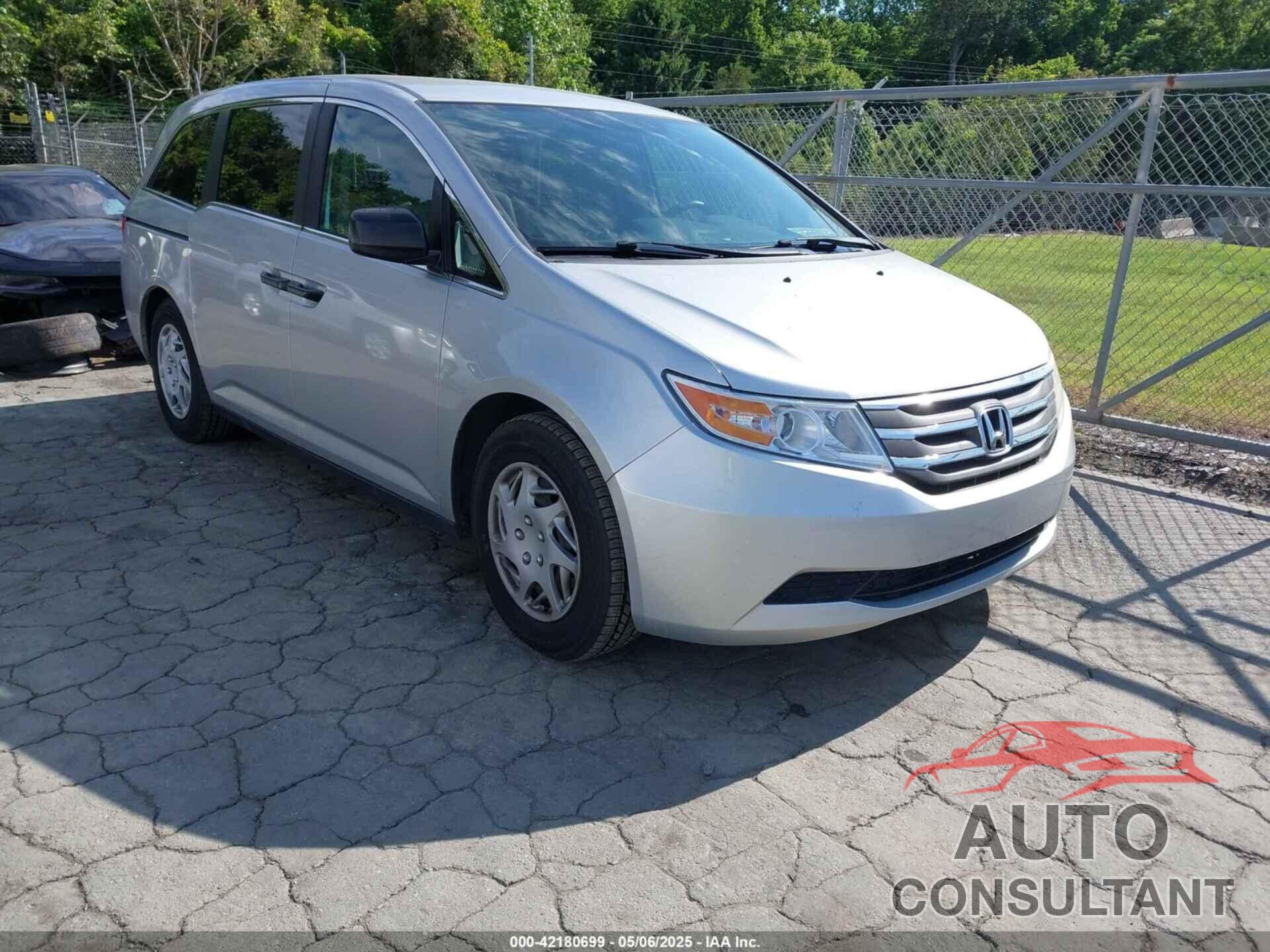 HONDA ODYSSEY 2013 - 5FNRL5H27DB070846