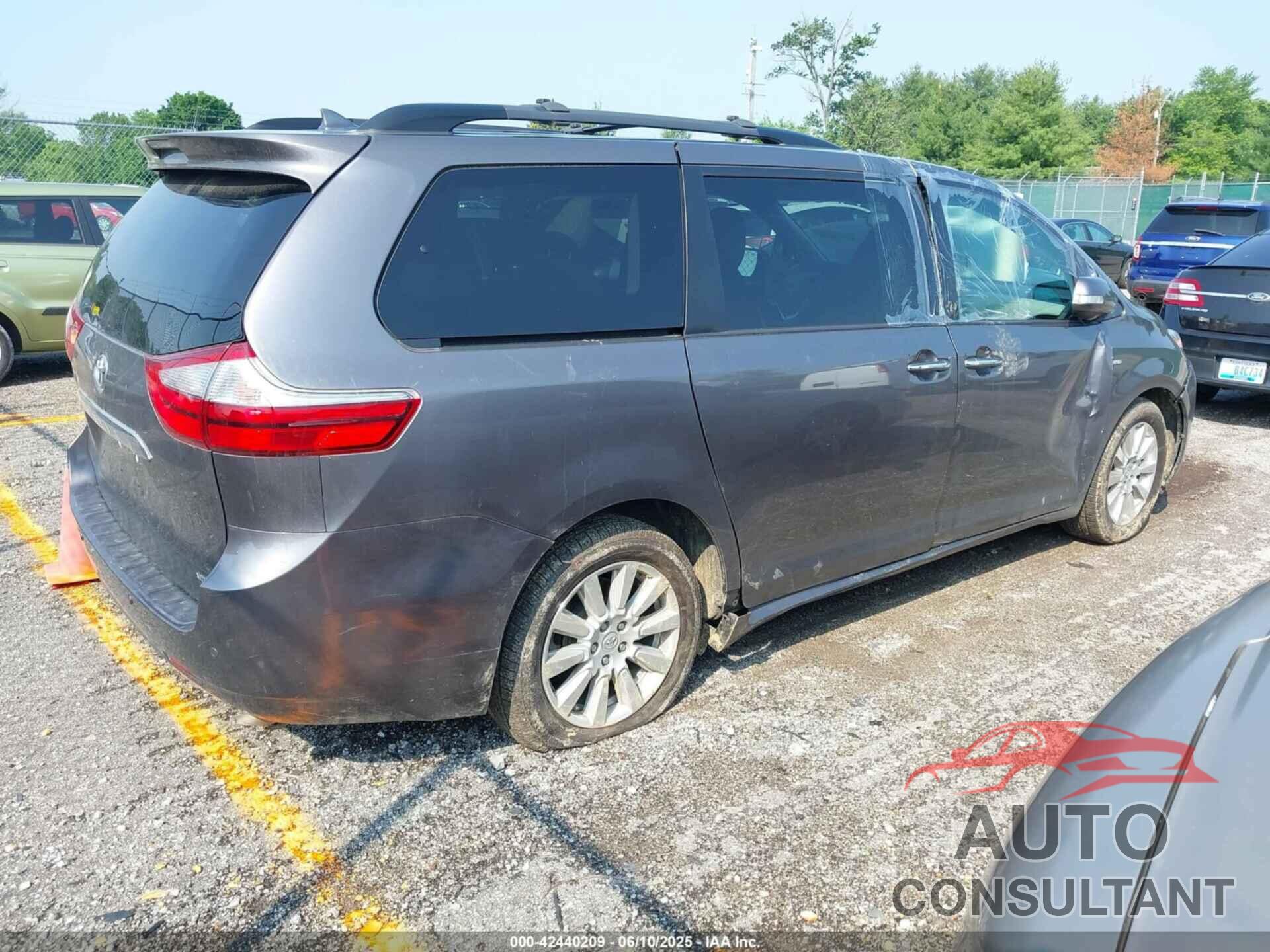 TOYOTA SIENNA 2017 - 5TDDZ3DC9HS183372