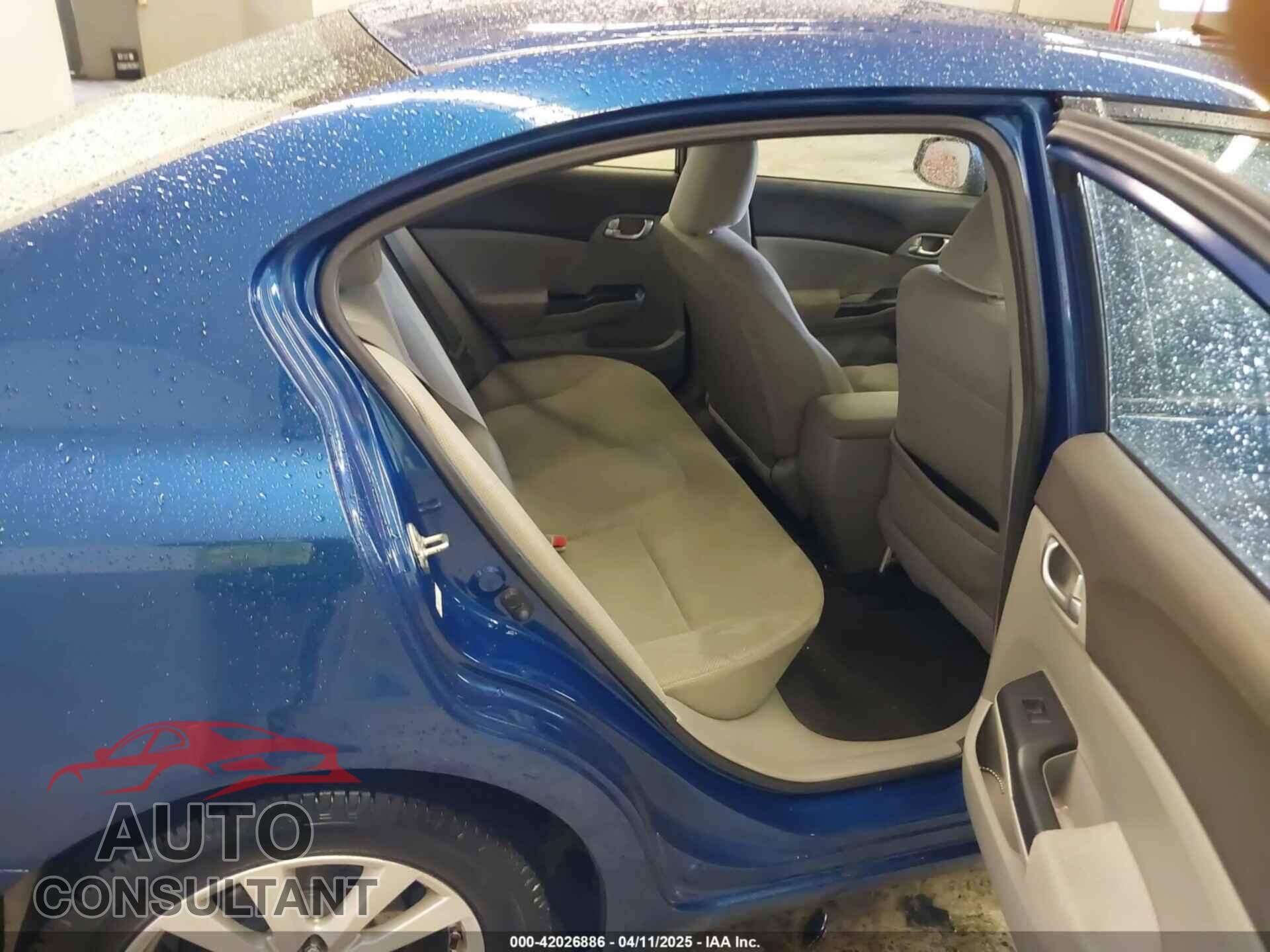 HONDA CIVIC 2012 - 2HGFB2F83CH557418