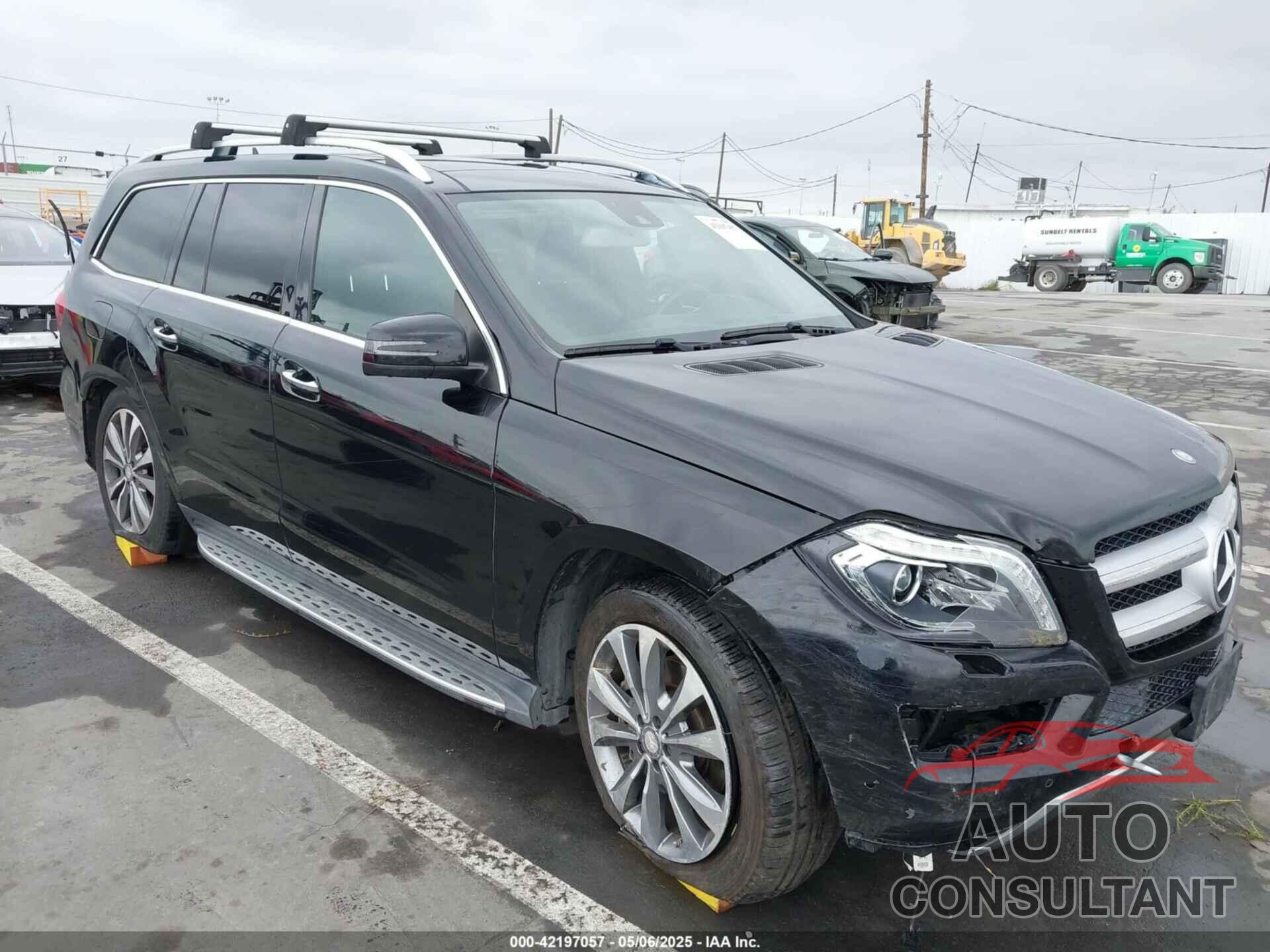 MERCEDES-BENZ GL 450 2015 - 4JGDF6EE6FA530740