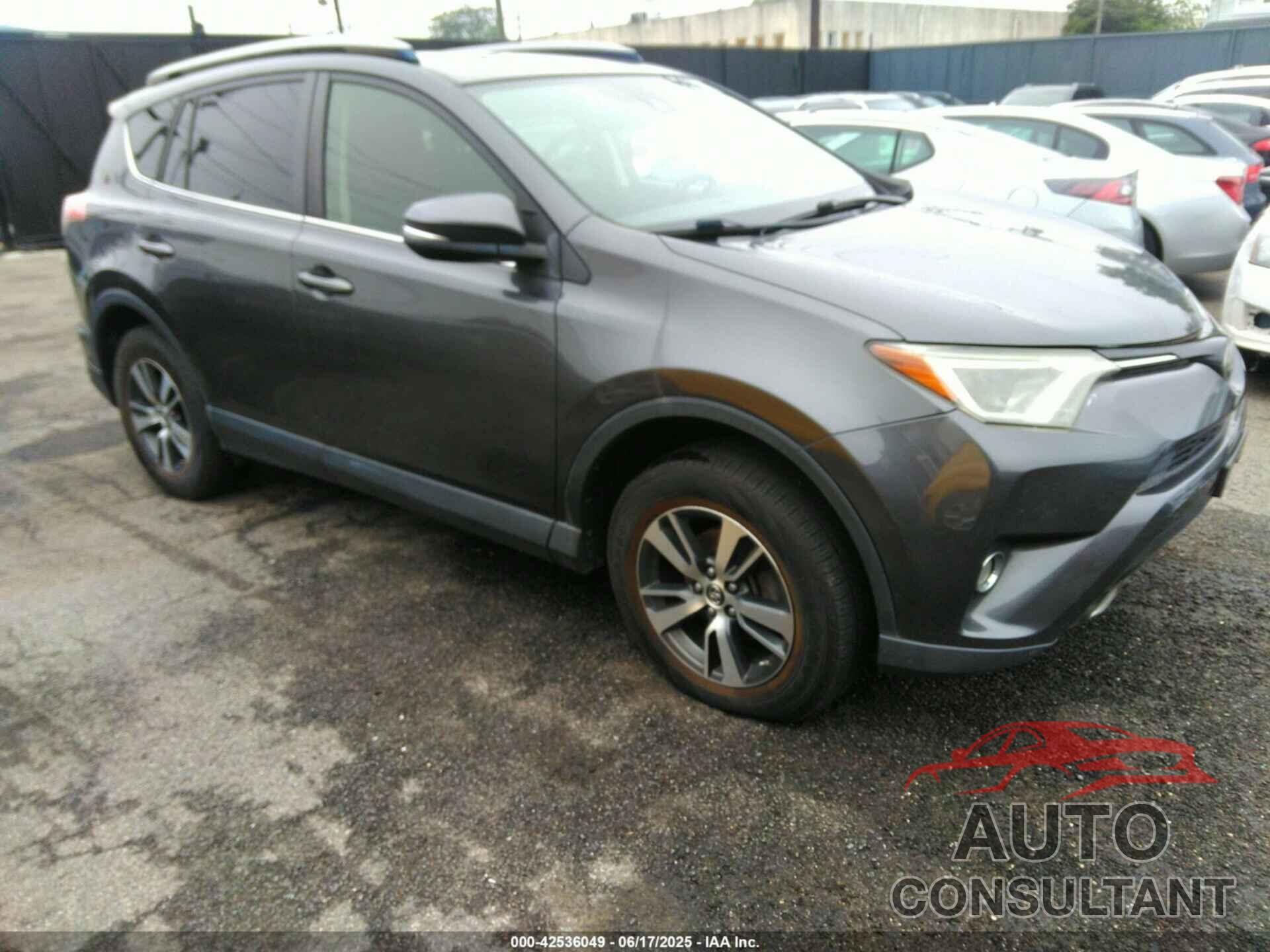 TOYOTA RAV4 2017 - JTMRFREV4HJ709342