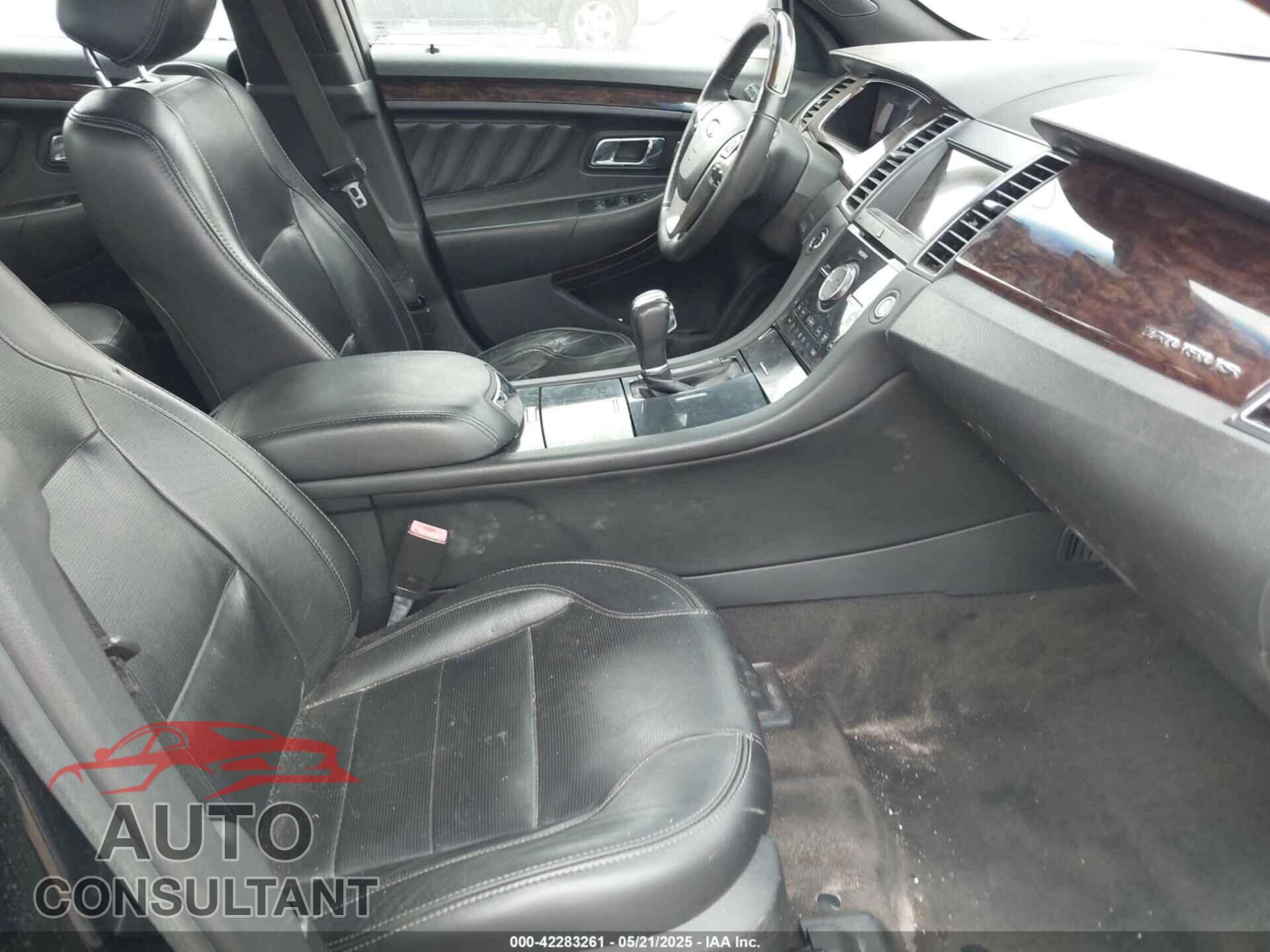 FORD TAURUS 2017 - 1FAHP2F80HG104374
