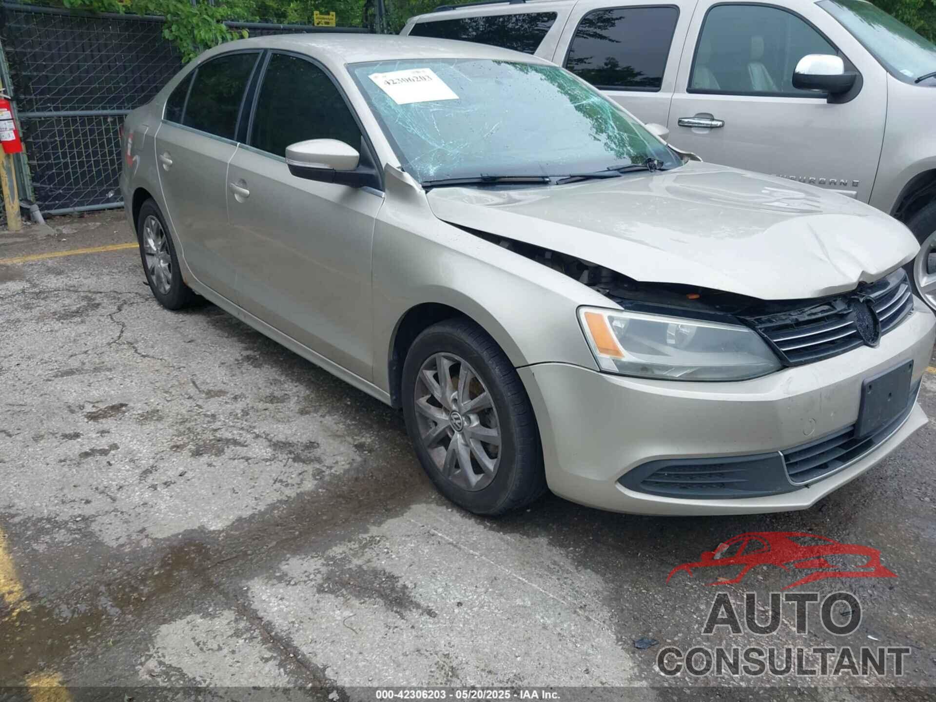 VOLKSWAGEN JETTA 2013 - 3VWDX7AJ2DM255858