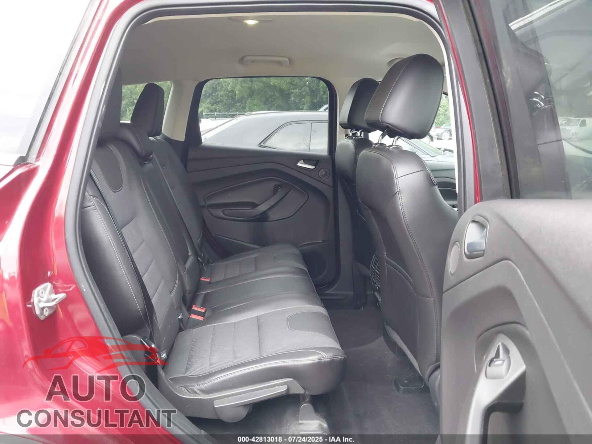 FORD ESCAPE 2016 - 1FMCU9G90GUB72103