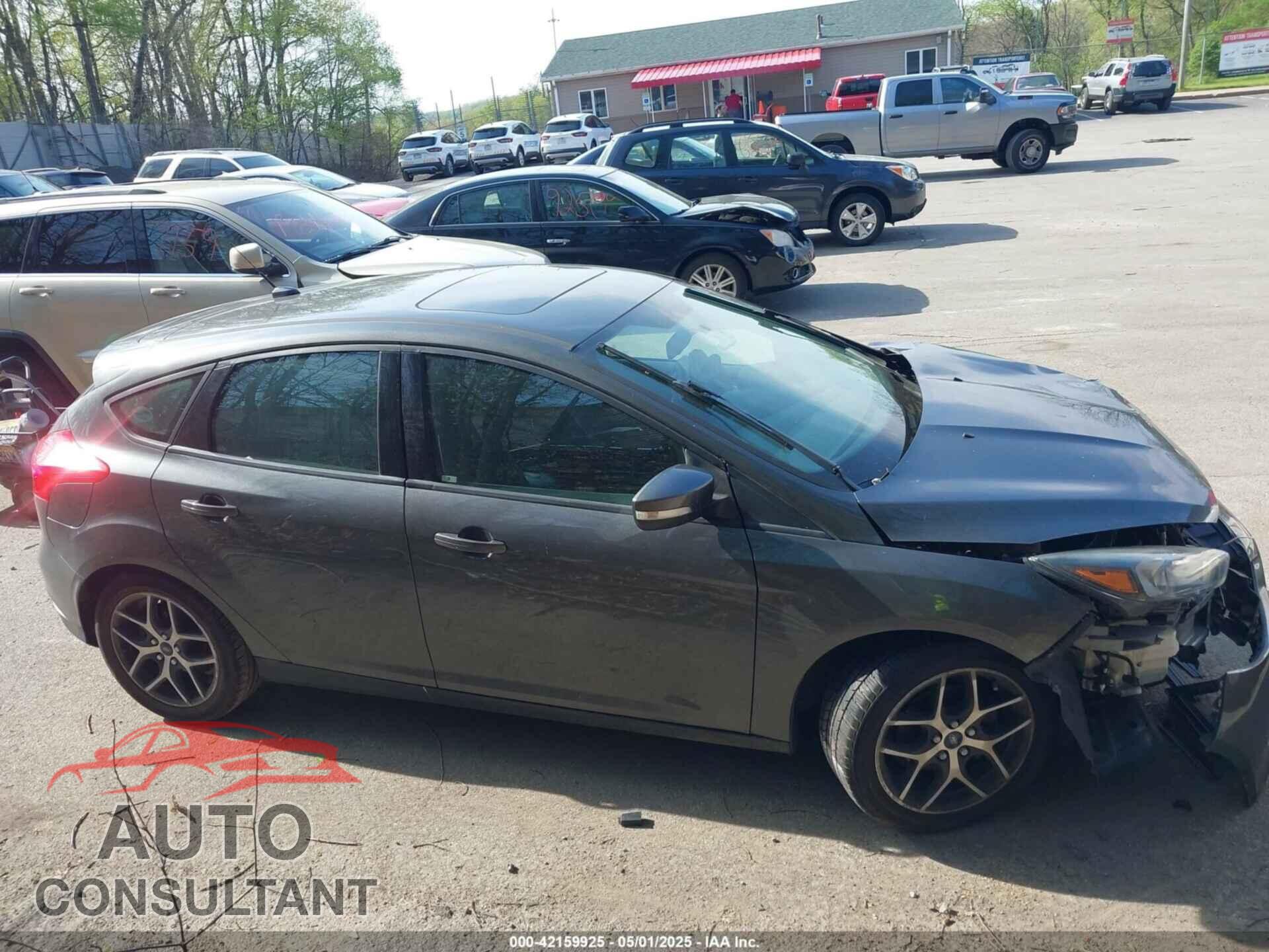 FORD FOCUS 2017 - 1FADP3M2XHL232048