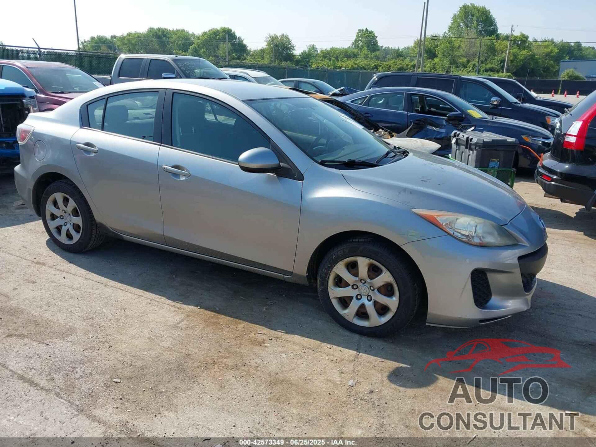 MAZDA MAZDA3 2013 - JM1BL1TF5D1725728
