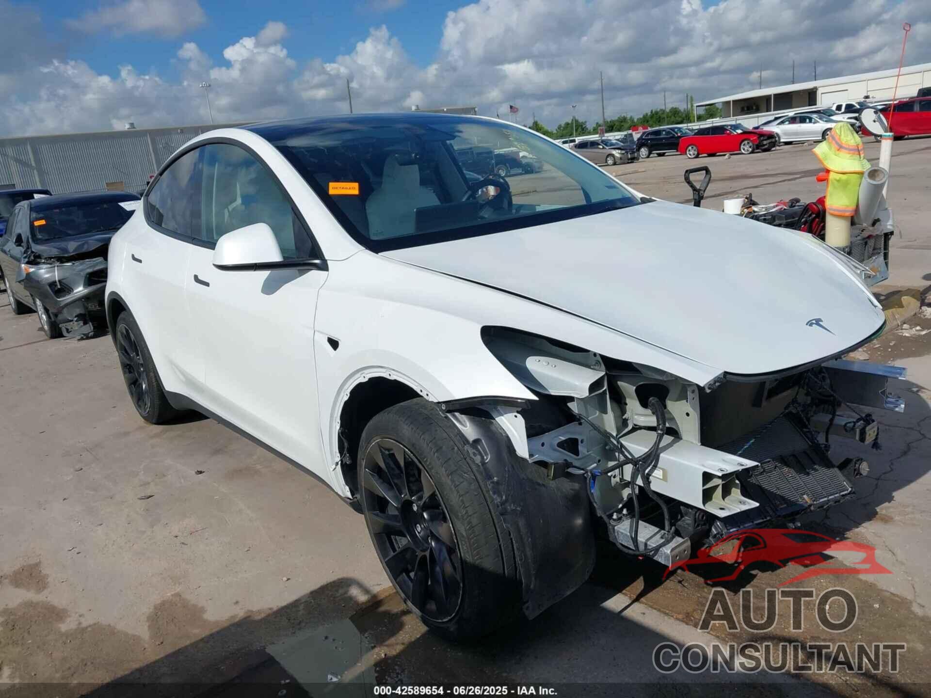 TESLA MODEL Y 2023 - 7SAYGDEE3PA050400